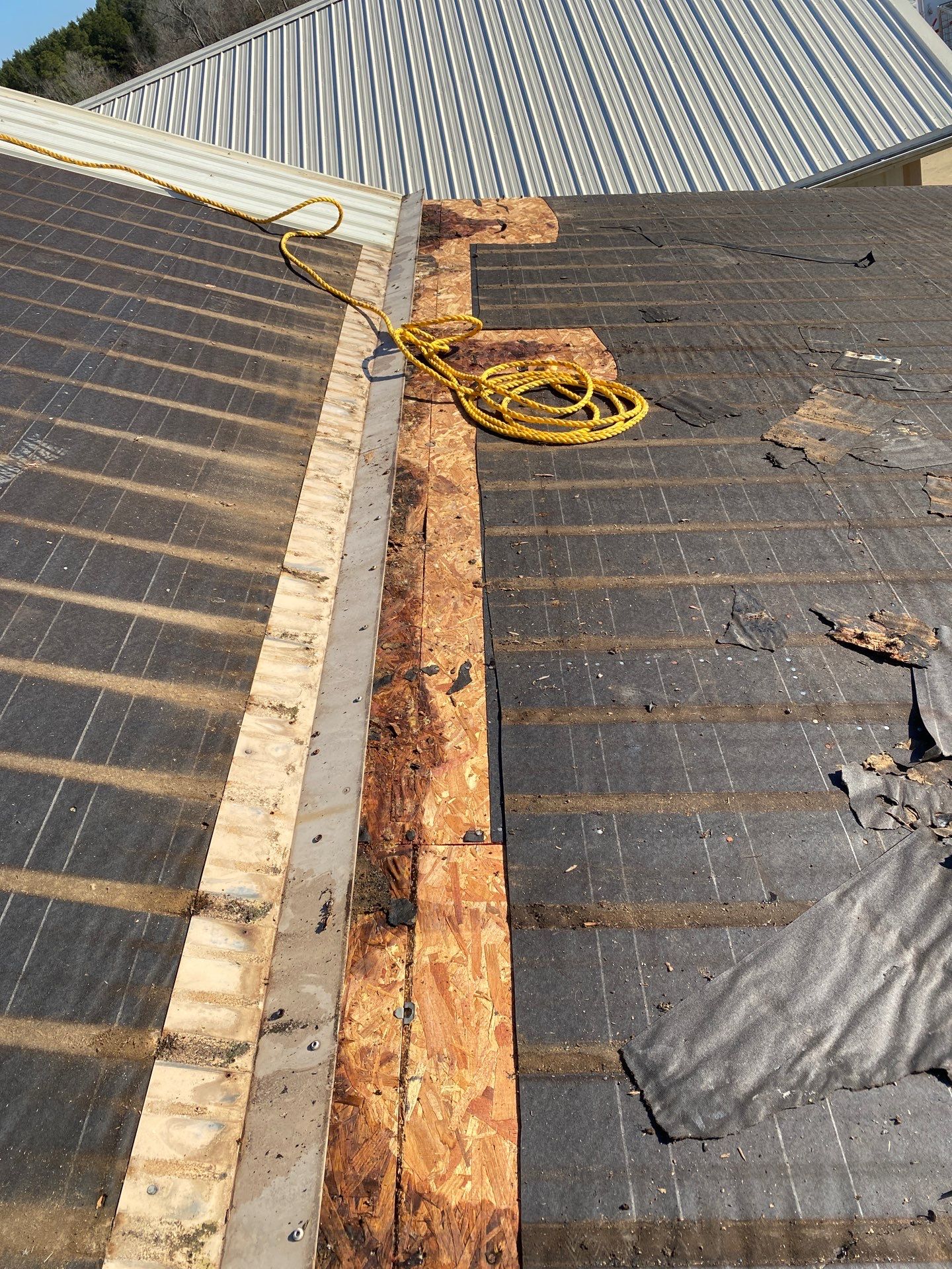 Residential Metal Roof Replacement using Reed's Metals: 26 GA. Colored Residential Metal Panels (Ivory) by Hostetler Roofing