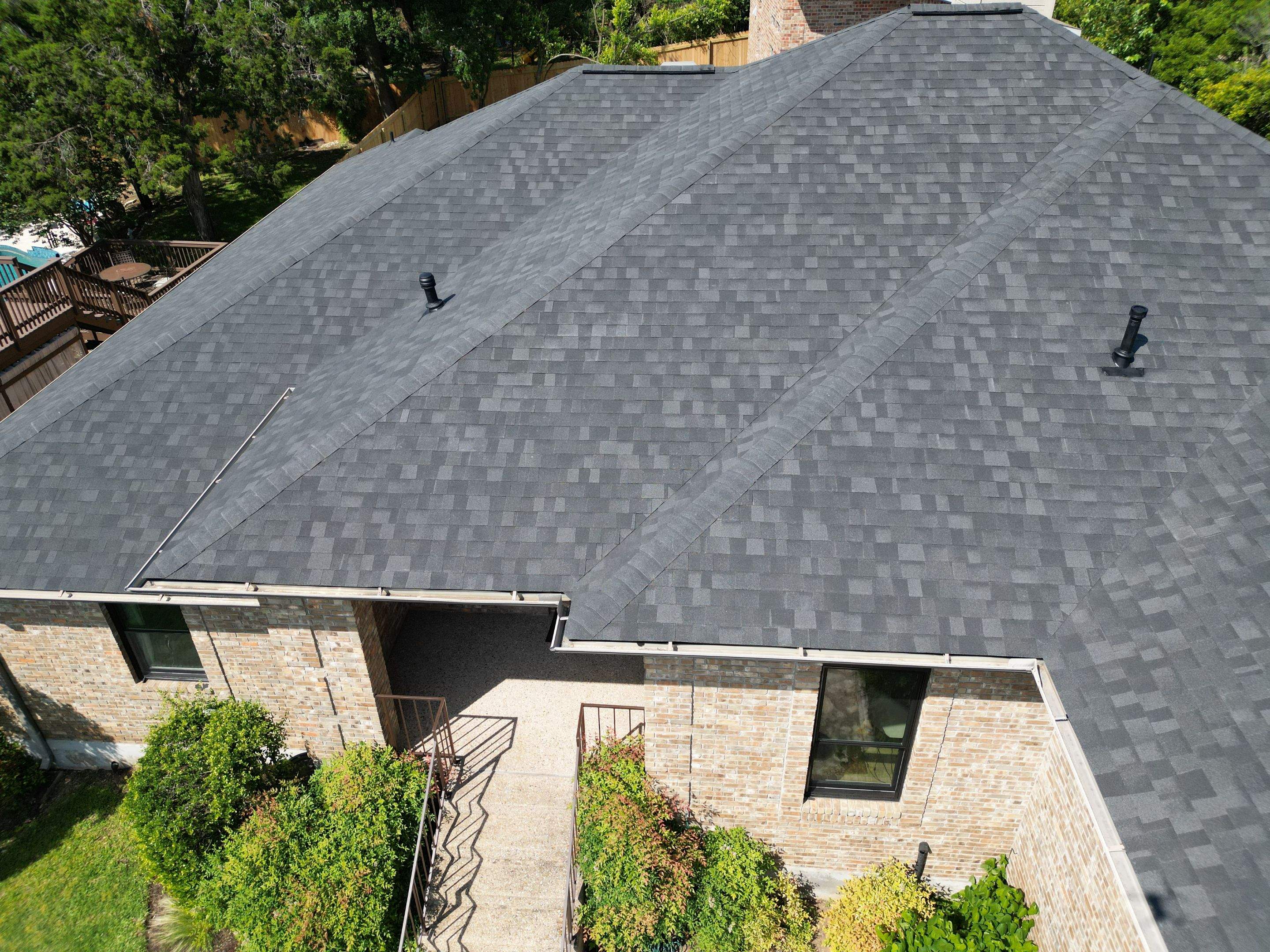 Onyx Black - Owens Corning TruDefinition Duration by RoofsOnly.com