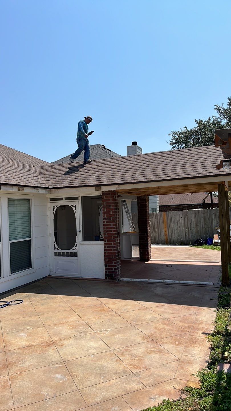Back Yard Shade by Bayfront Roofing and Construction