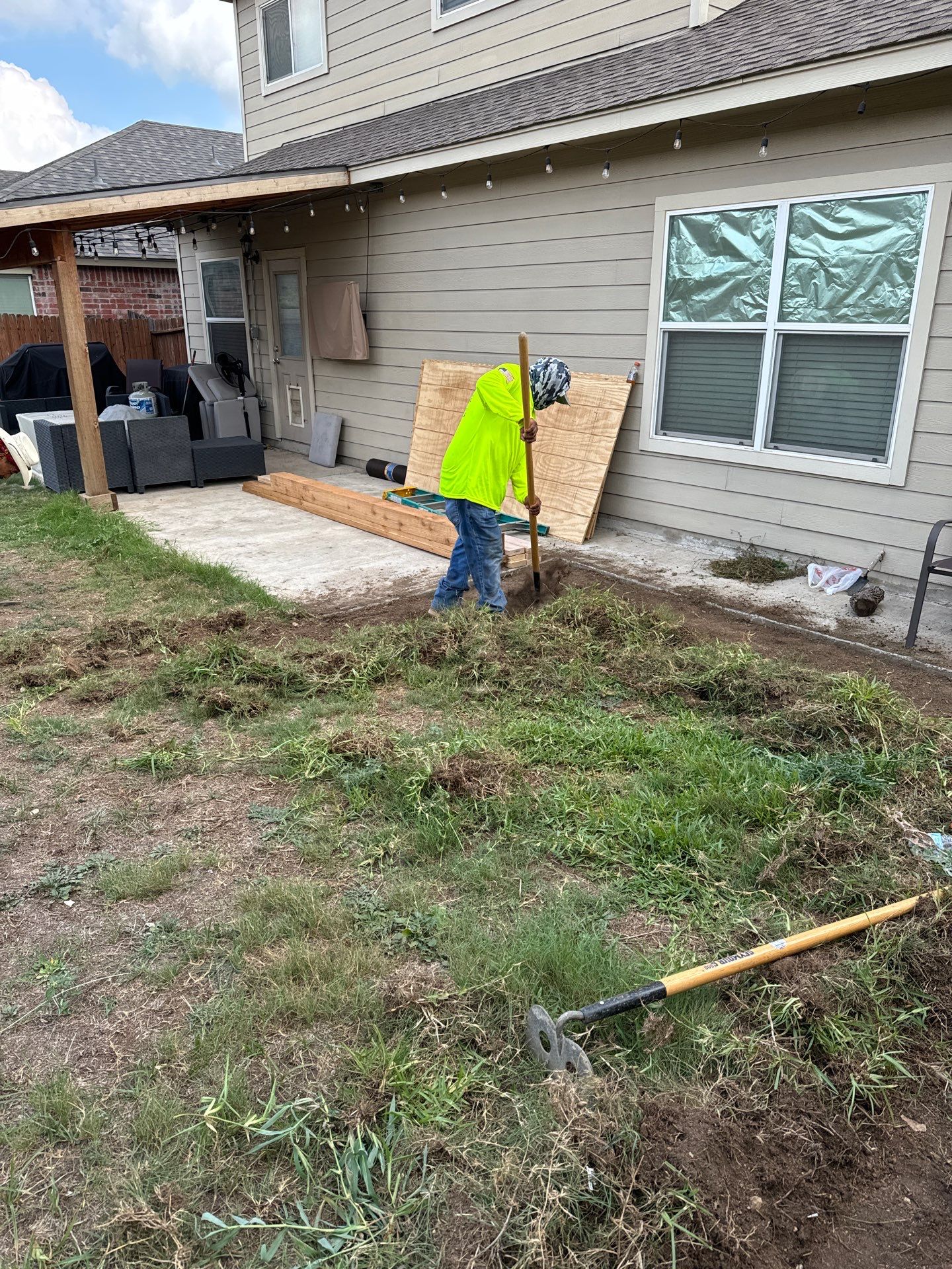 Wortham Oaks - San Antonio, TX by Hole In One Lawns, LLC