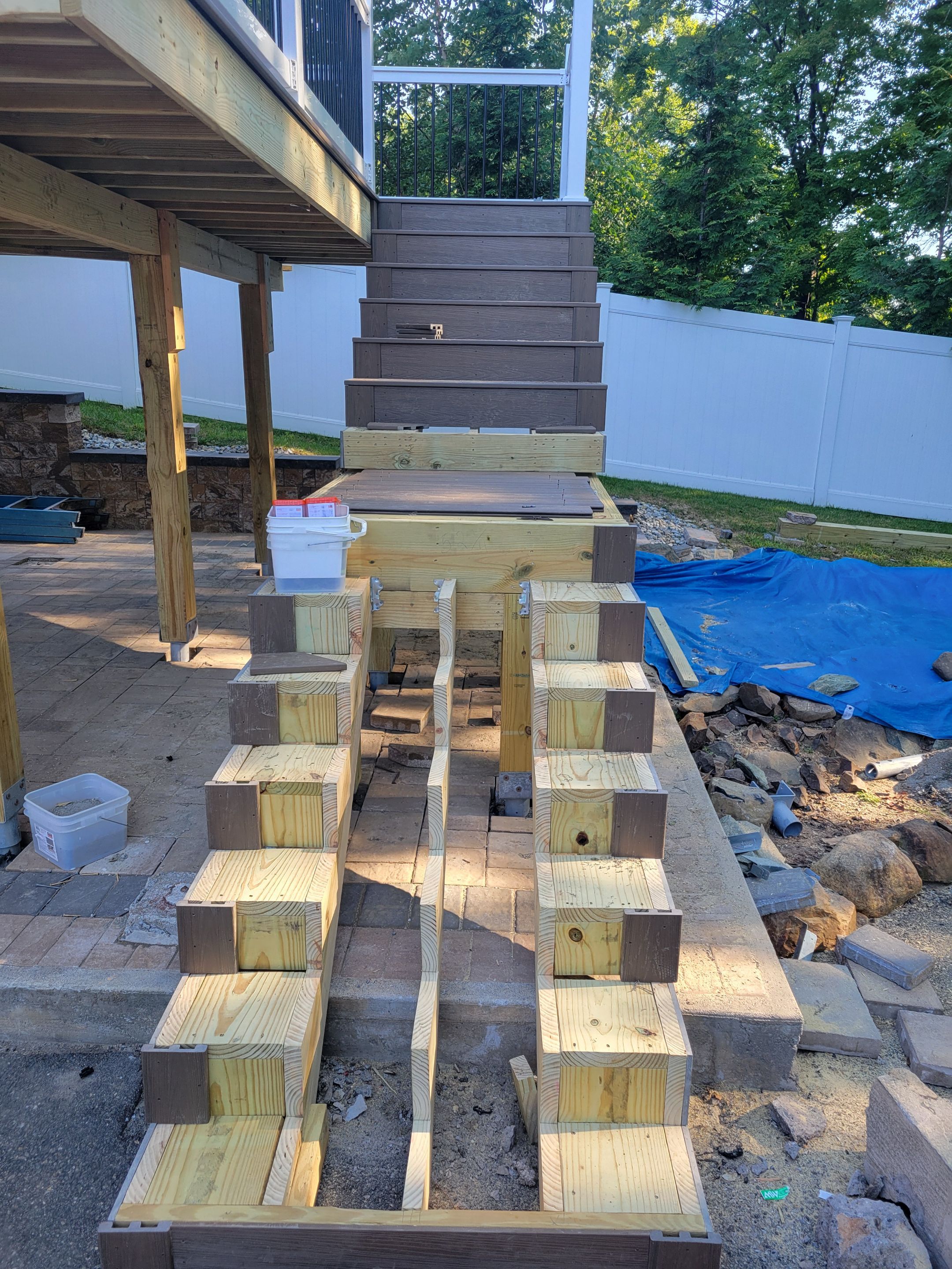 New Deck using Deckorators Venture - Color Sandbar  by deck guardian