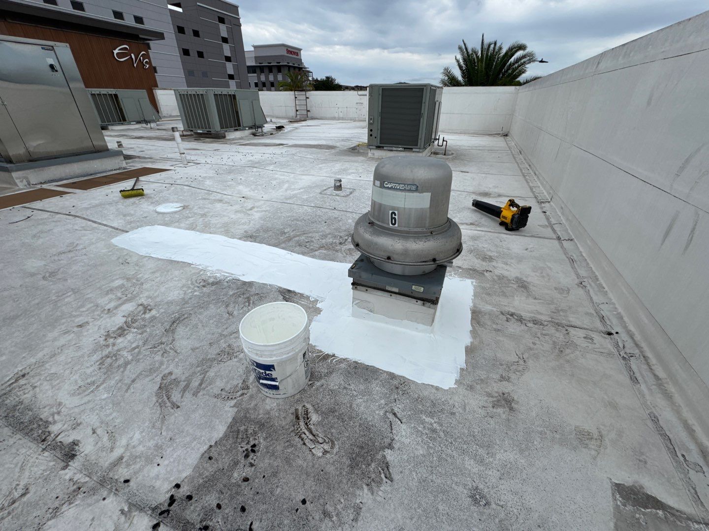 Restaurant in Tampa by CES Roofing