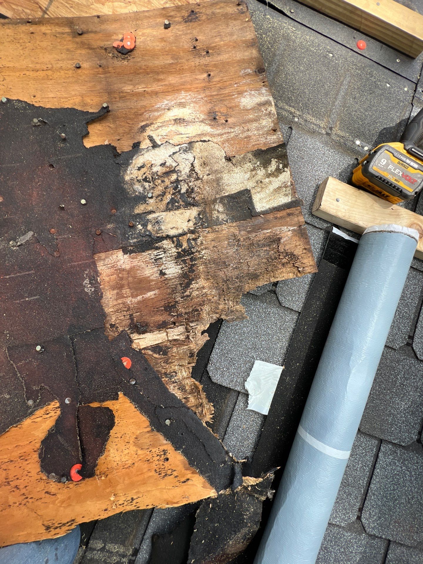Residential Roofing Repair using Owen's Corning Duration (Lifetime) Shingles by Roof Repair Company