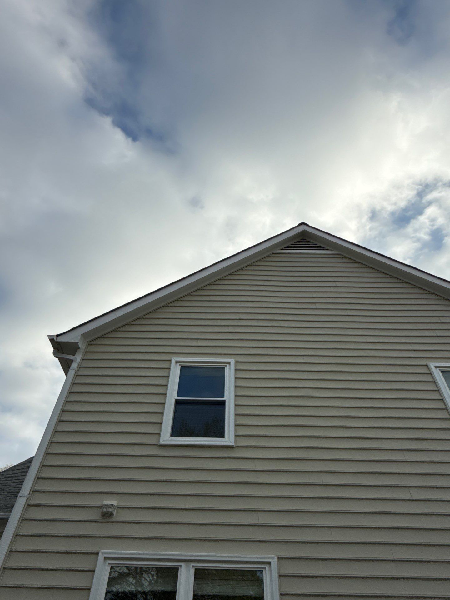 Exterior Repairs in Arlington, VA by My Painter 