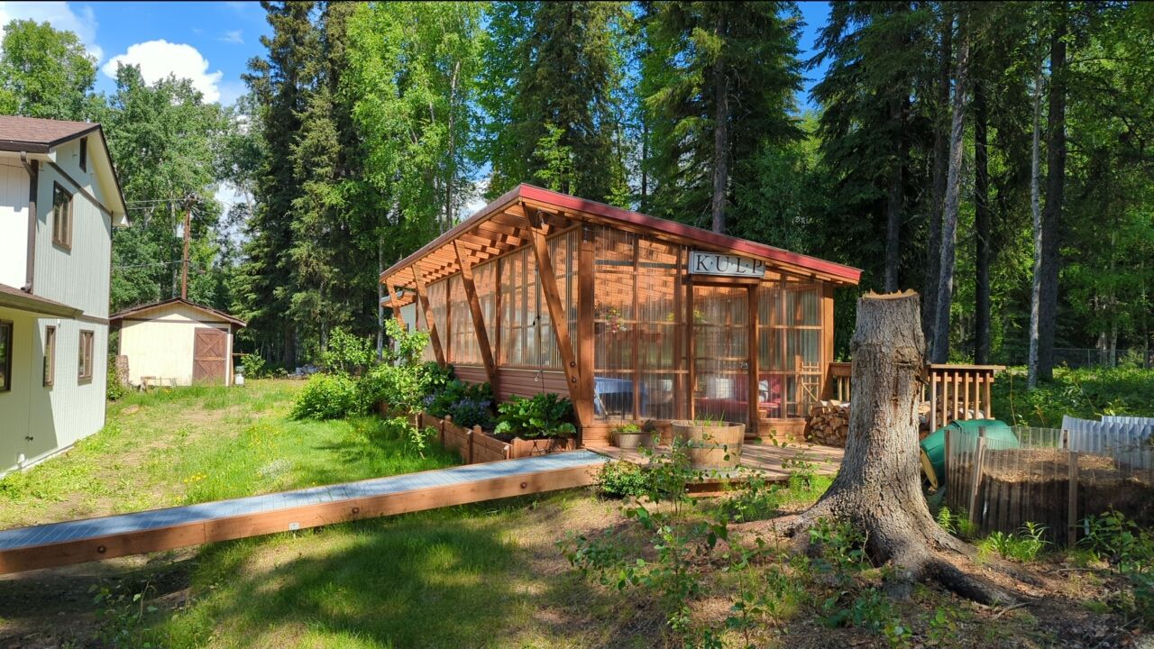 Beautiful Exterior Refresh by Midnight Sun Painting