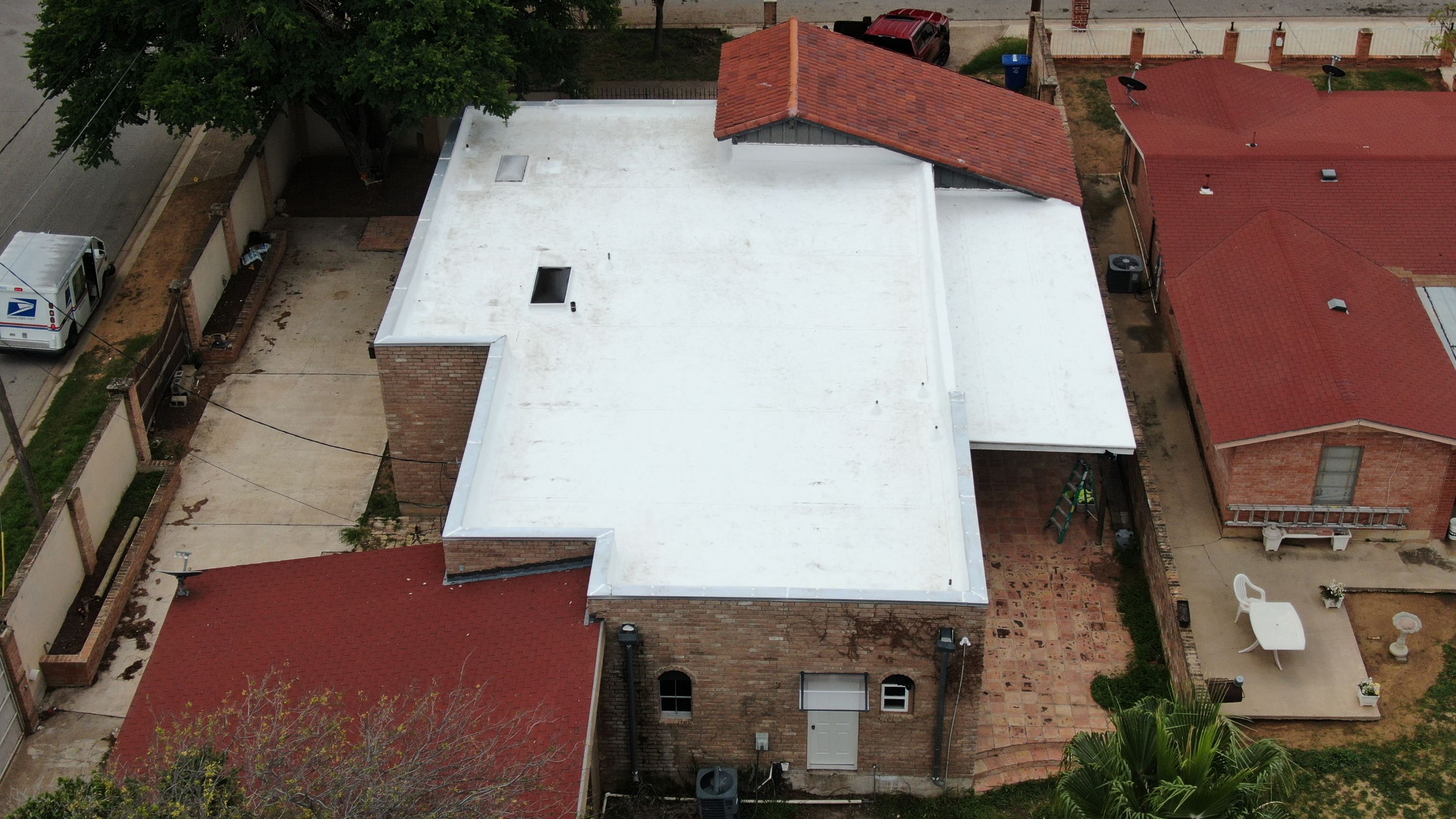Residential Roofing Installation using Thermoplastic Polyolefin - GAF  by JM Flores Roofing & Construction, Inc
