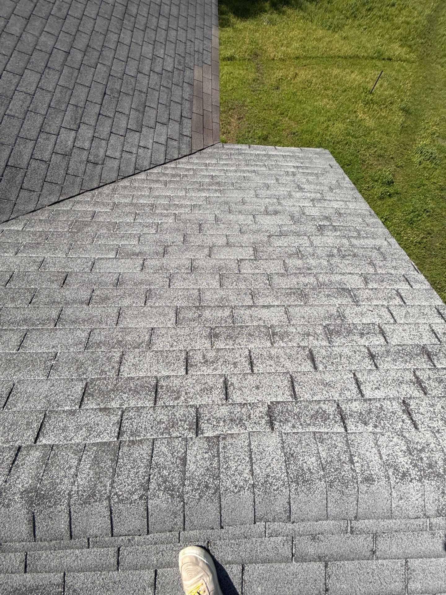 Owens Corning Oakridge Brownwood by In & Out Construction & Remodeling, LLC