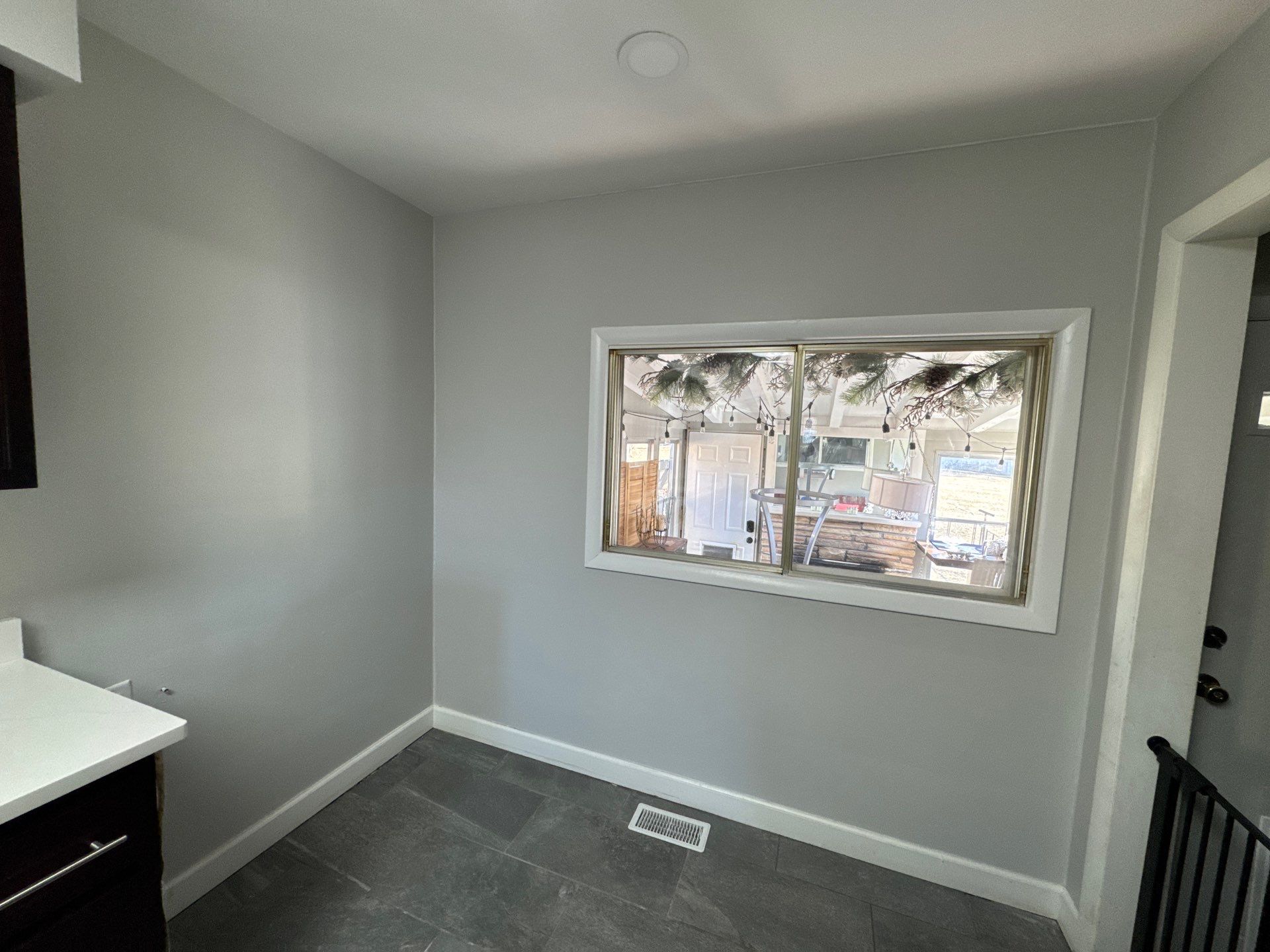 Windsor Heights – Residential Interior Repaint by Midwest Paint LLC
