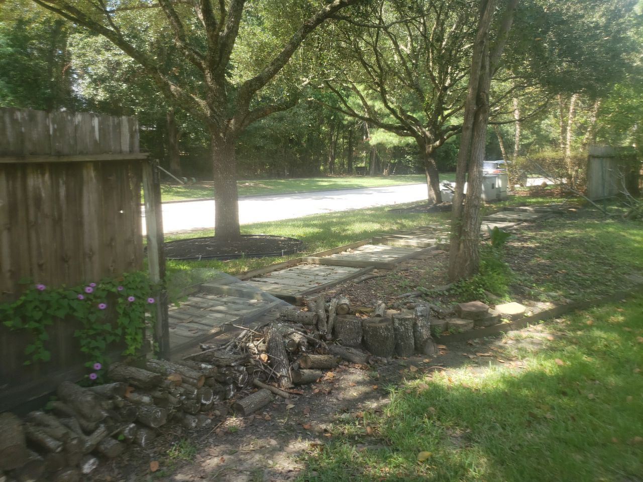 6'6" Western Red Cedar Fence Install by Astro Outdoor Designs