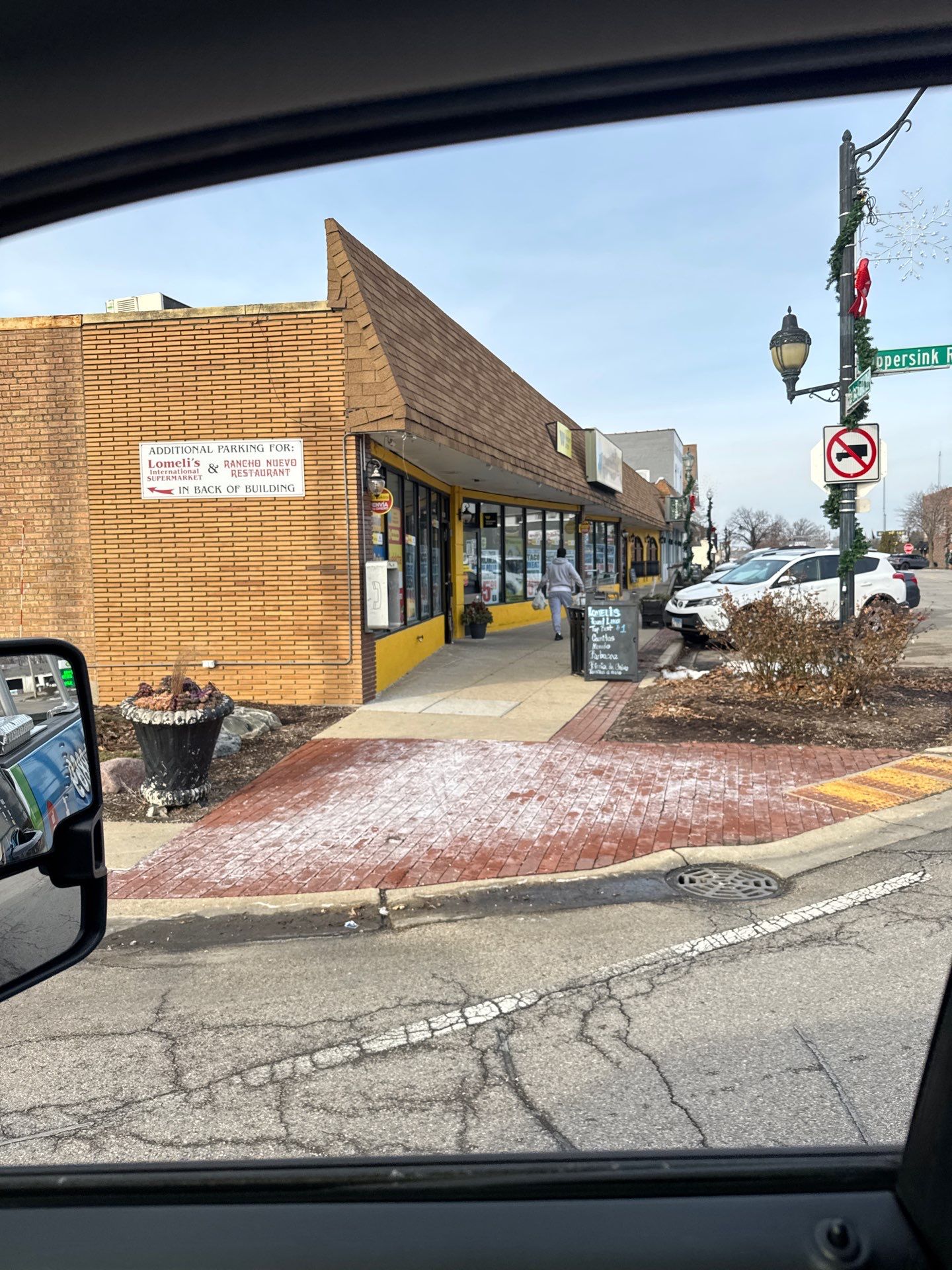 Simmons Power and Soft Washing featured photo.