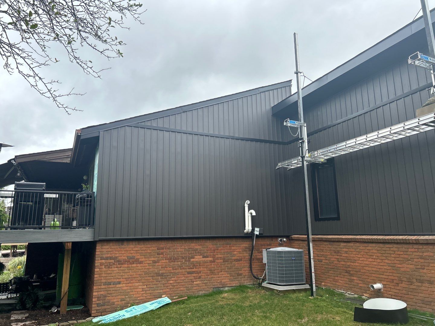 Siding Replacement using Alside 7" B&B by 180 Contractors