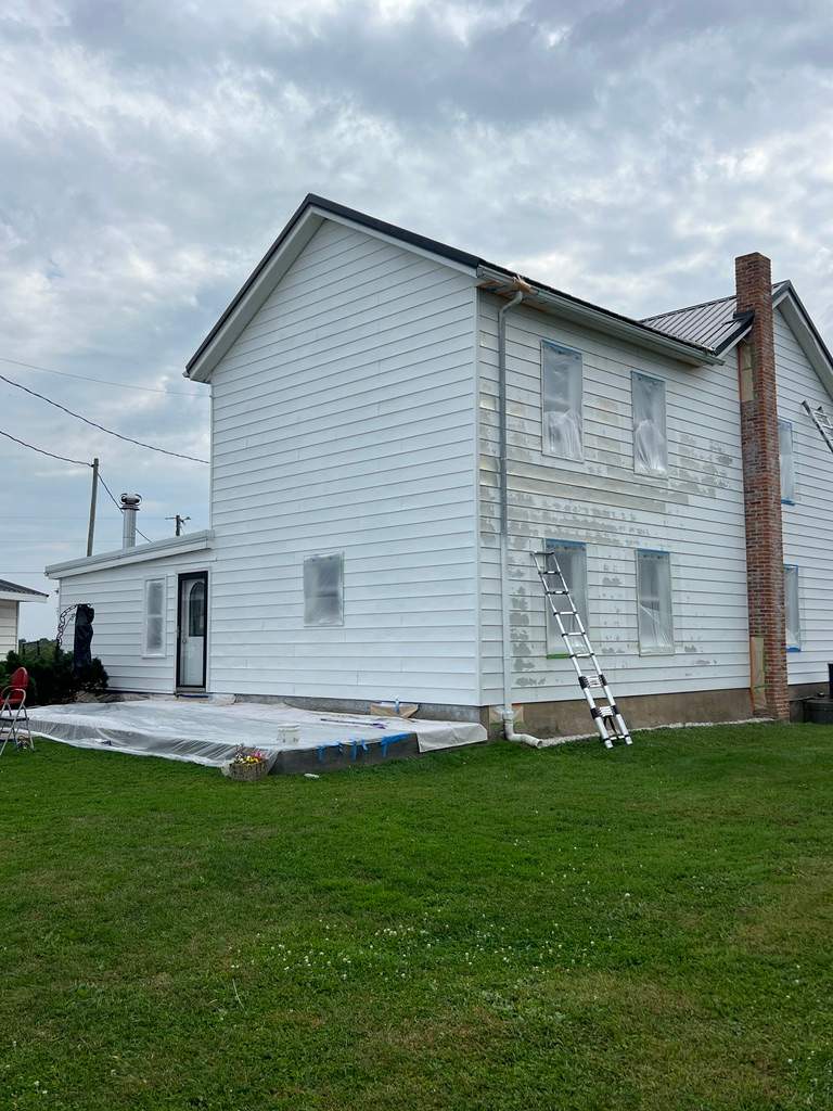 Exterior Flaking Siding - Overhaul by Grandview Painting