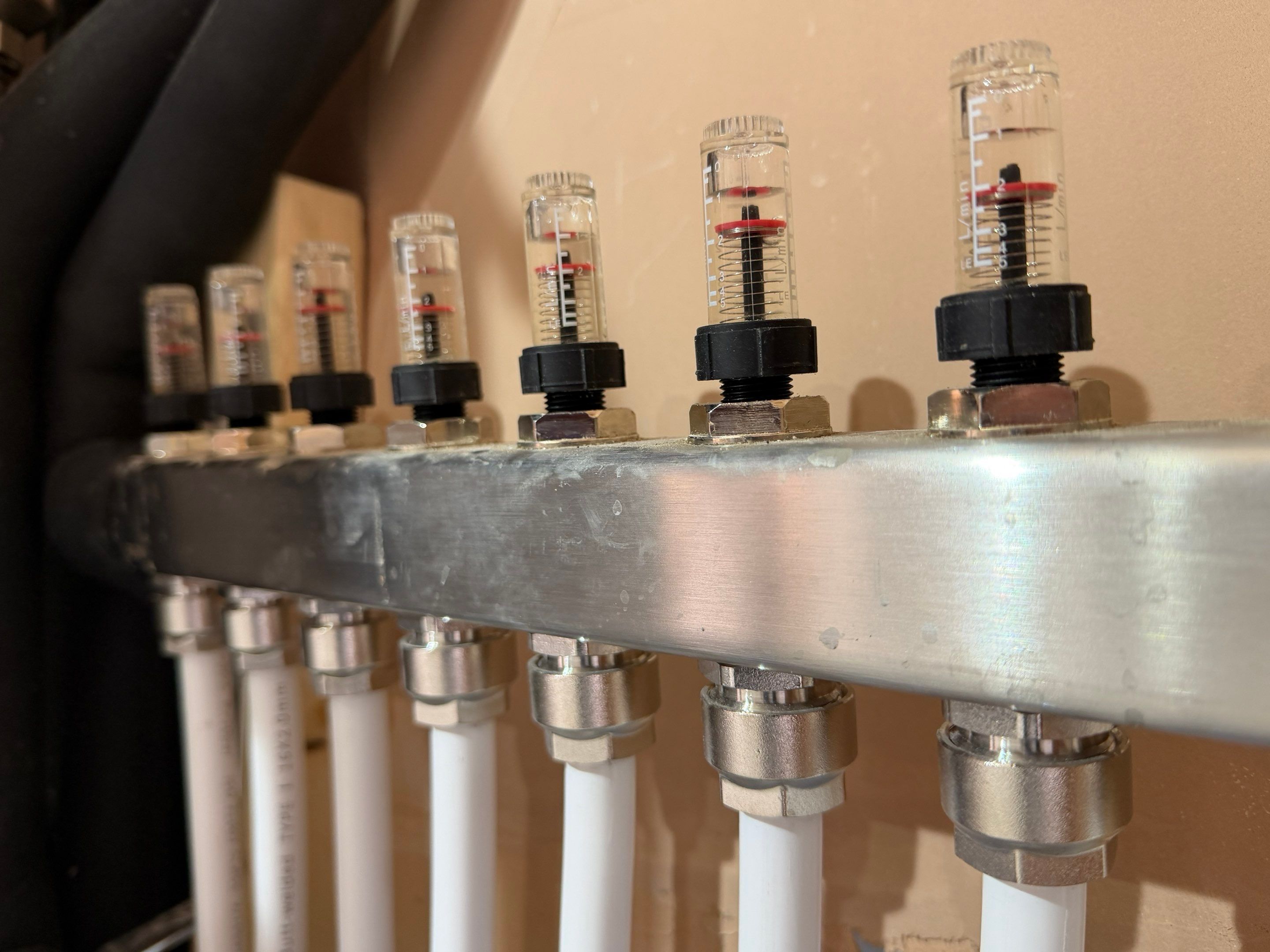 š” Ideal HP290 Heat Pump Installation for a Self-Build Project in Beverley ā Designed by Elite, Delivered Alongside the Customer by Elite Services Group Ltd