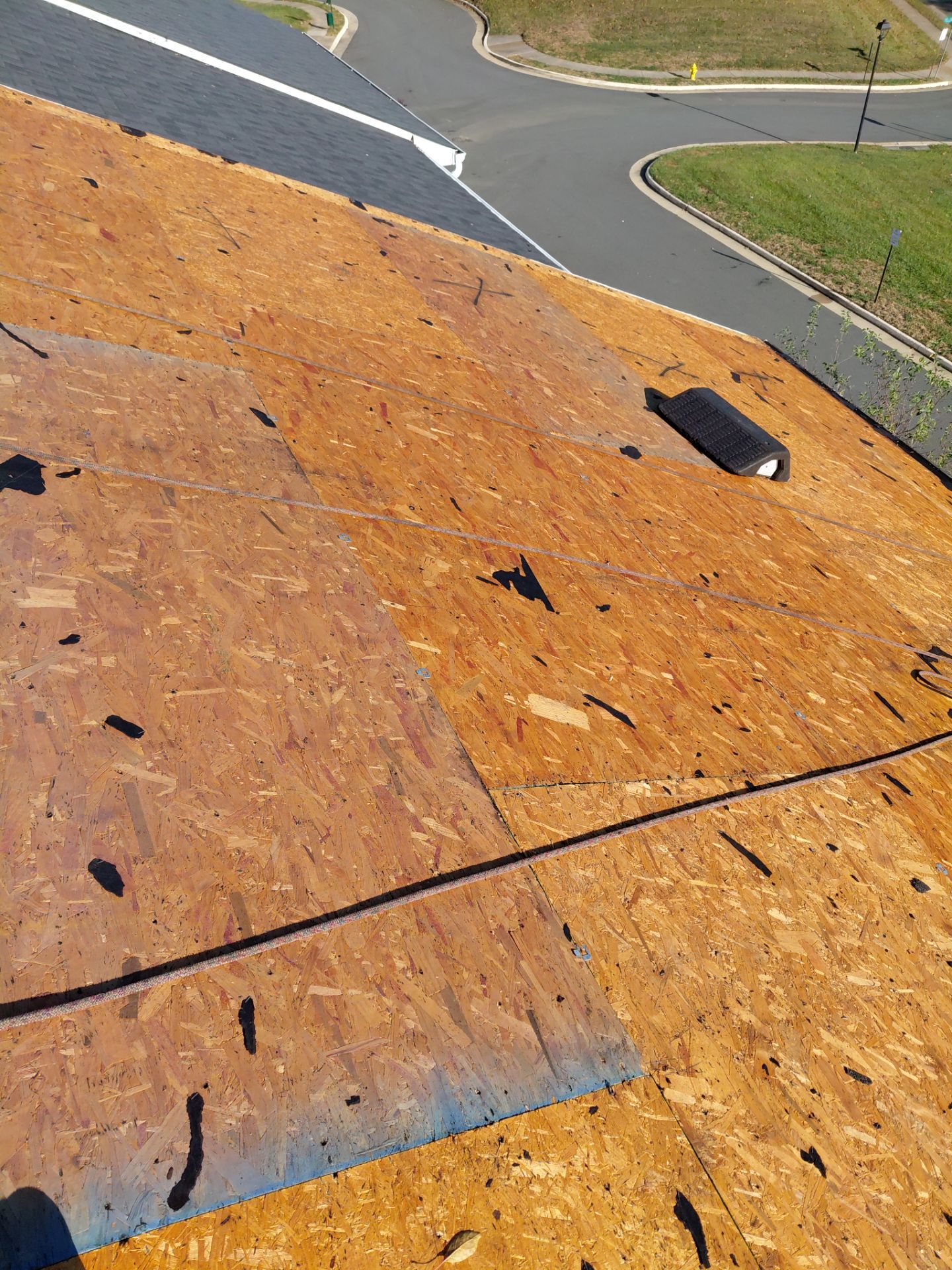 Woodbridge:Residential Roof Replacement with CertainTeed Landmark PRO in Max Def Moire Black  by RM Banning, Inc.