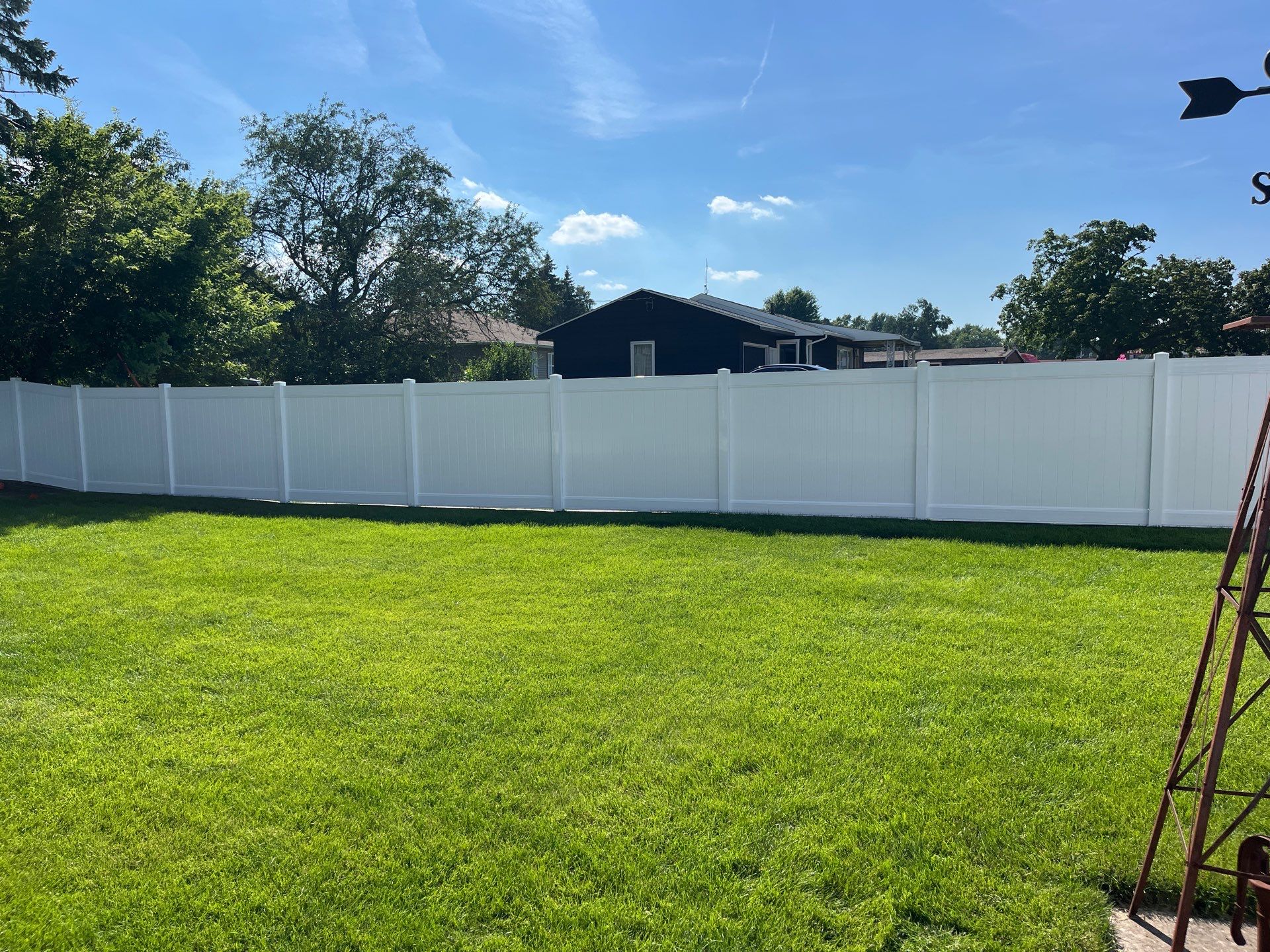 White Vinyl Privacy and Picket Fence Installation in Waterloo by Perfect Picket Fence and Stain