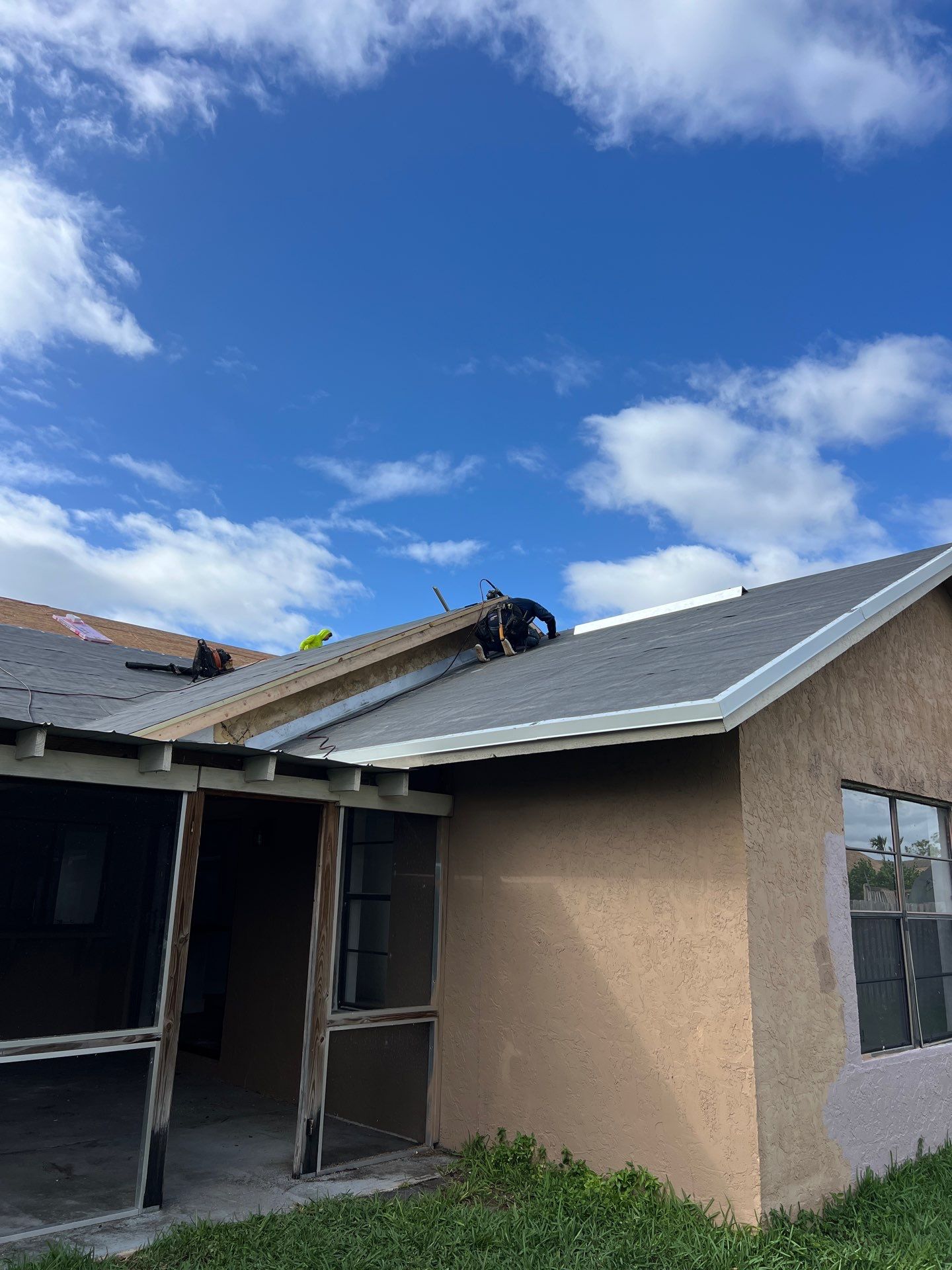 Residential Re-Roof using Owens Corning Duration Shingle  by First Due Roofing