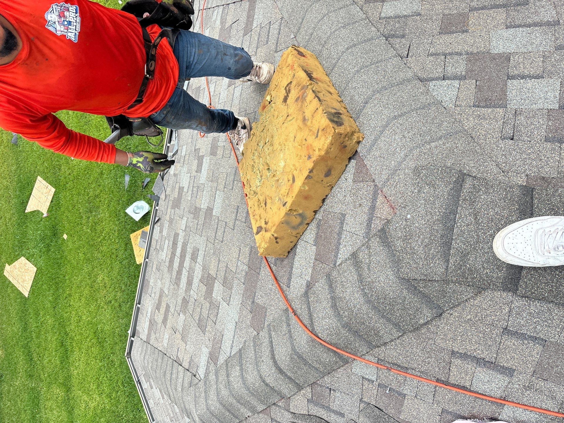 Residential Roofing Installation using Owen's Corning Duration (Lifetime) Shingles by Roof Repair Company