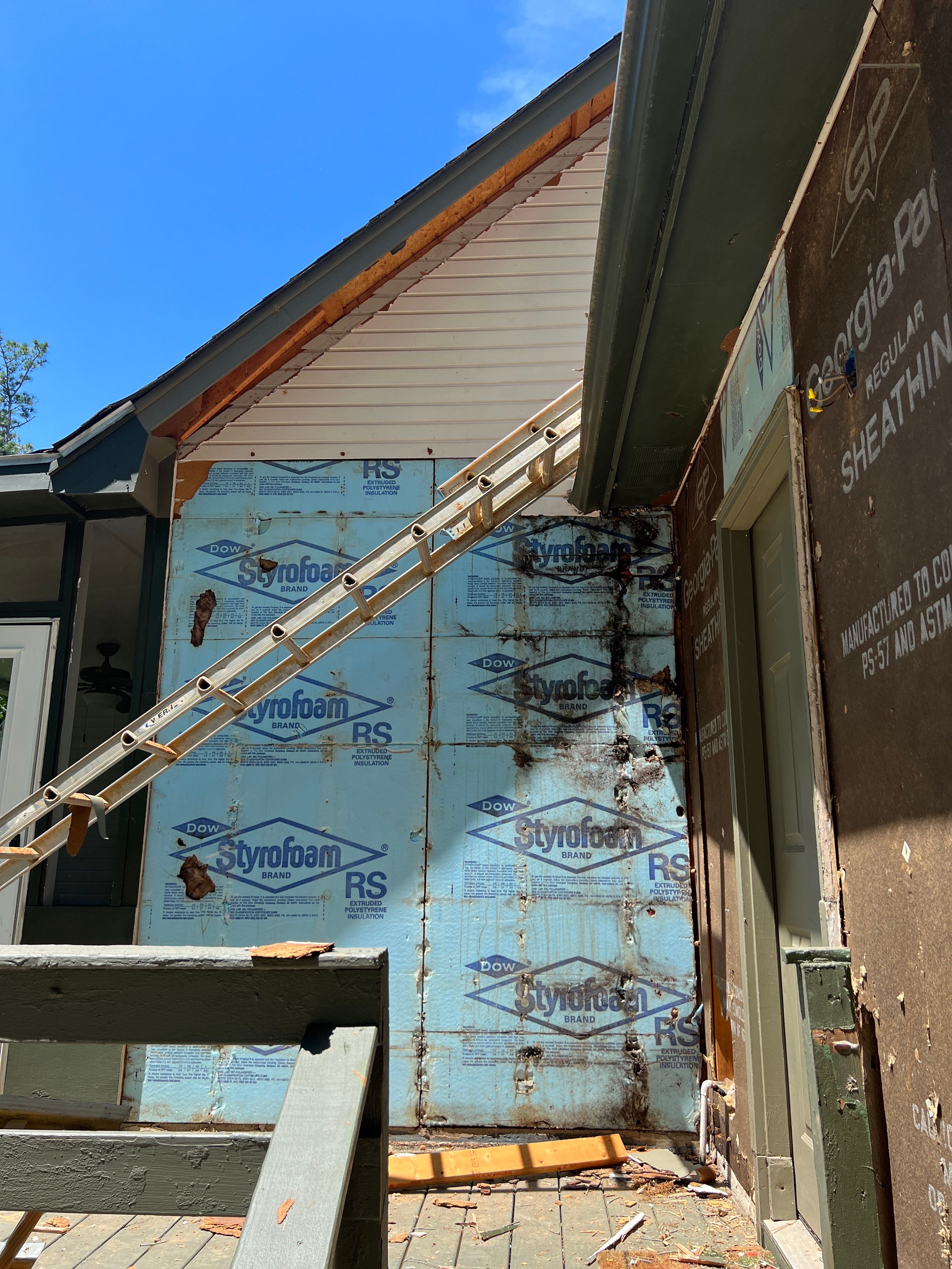 Siding Replacement using Mastic Carvedwood Vinyl Plank by Freedom Exteriors