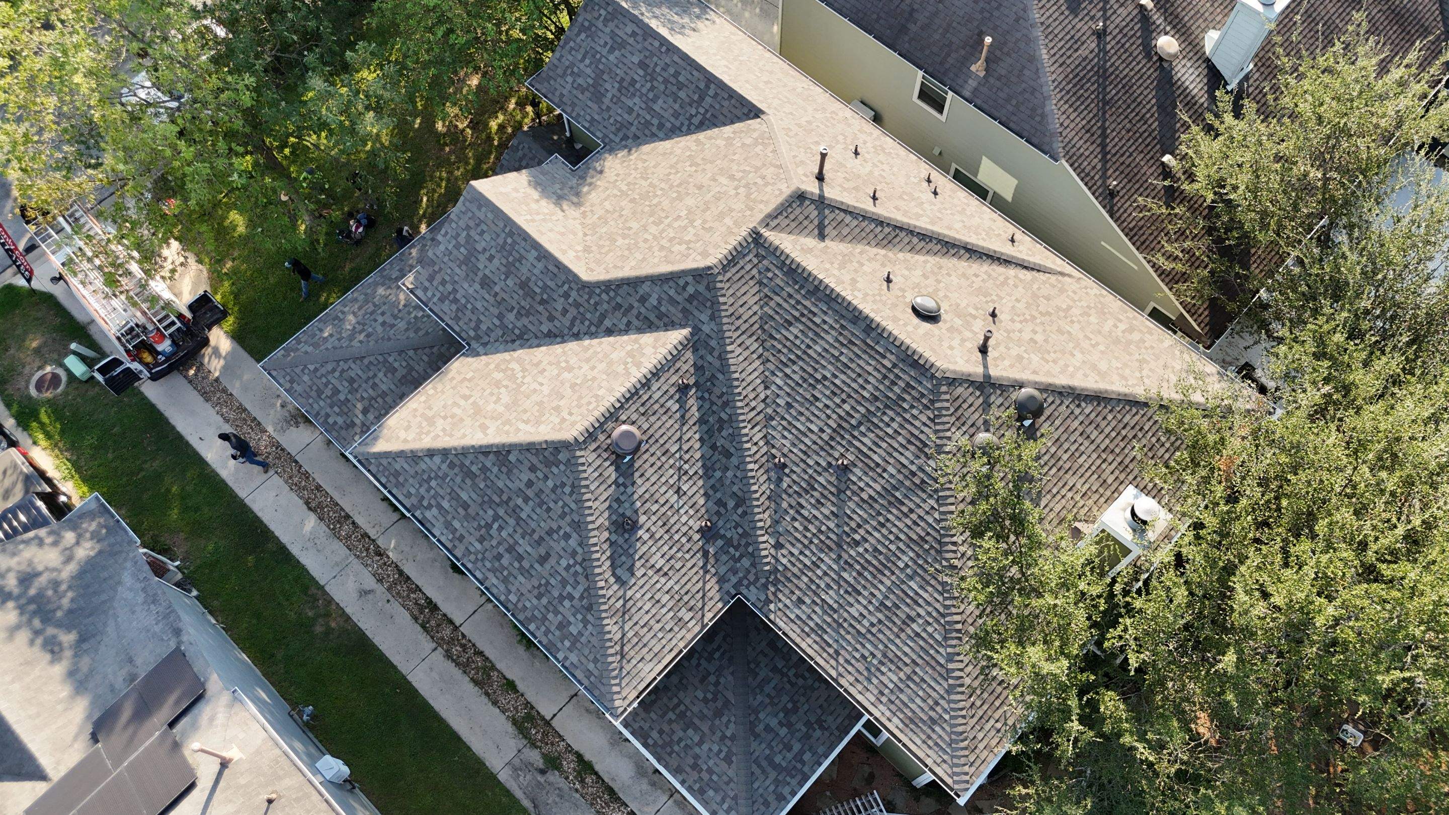 Driftwood - Owens Corning TruDefinition Duration by RoofsOnly.com
