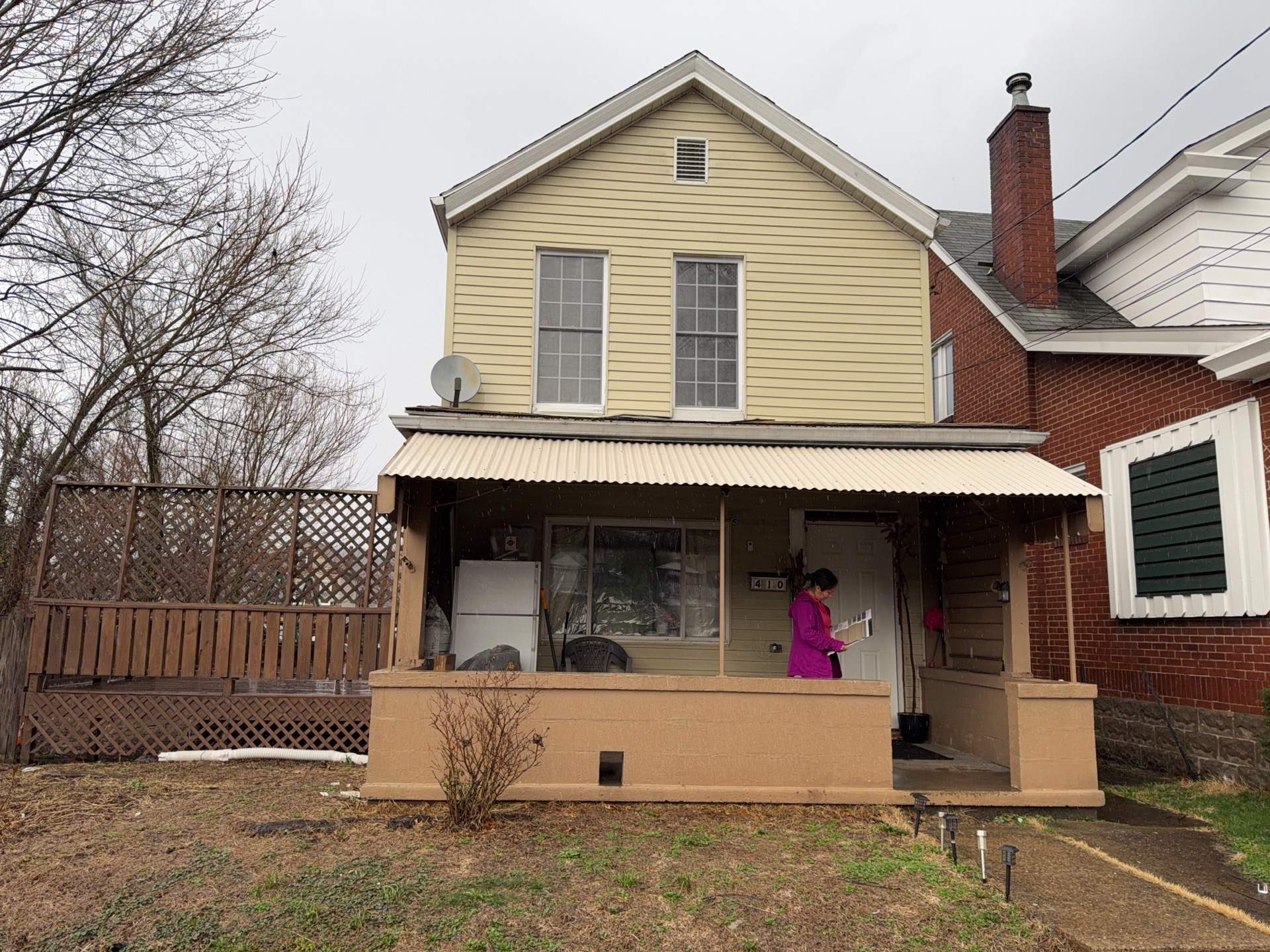 Beautiful Vinyl Siding Renovation in Clairton by Ideal Siding Pittsburgh