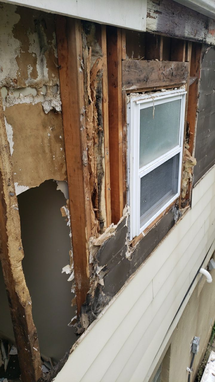 Brand: Atlas Pinnacle Color: Pristine Scotchgard Pweter Drip: White by Eagle Eye Roofing