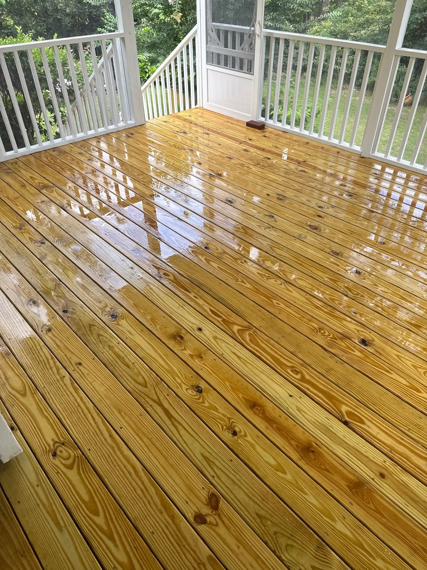 Wood Deck using Wood Sealant by DuraSeal