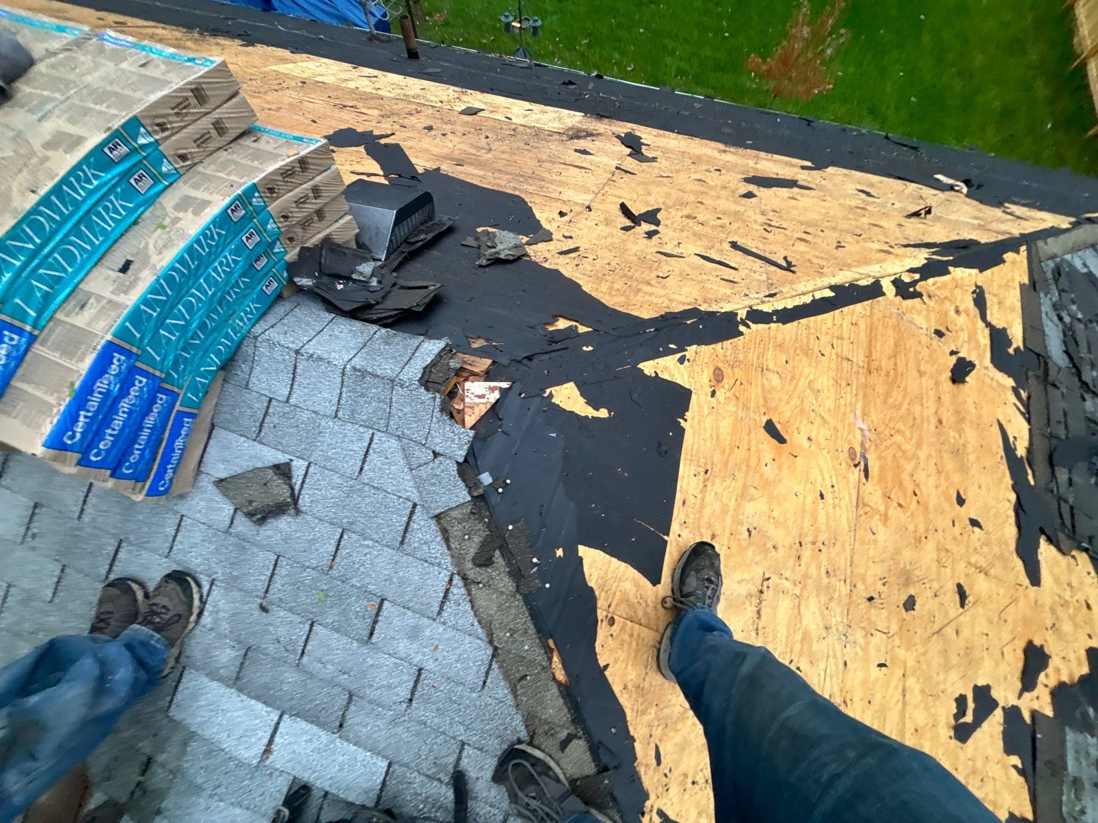 Roof Replacement using CertainTeed Landmark by 180 Contractors