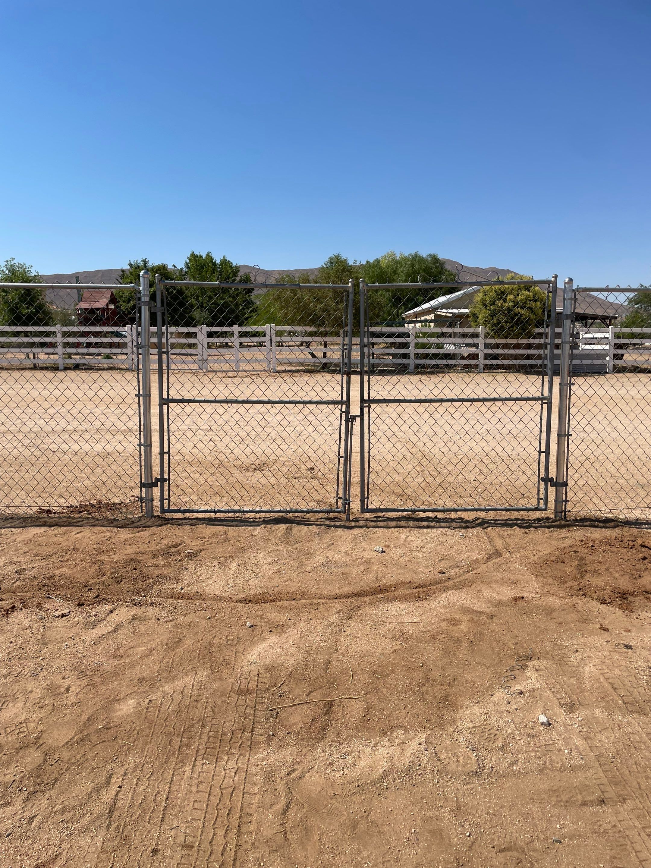Fence Installation using Vinyl by Fence Guys Inc.