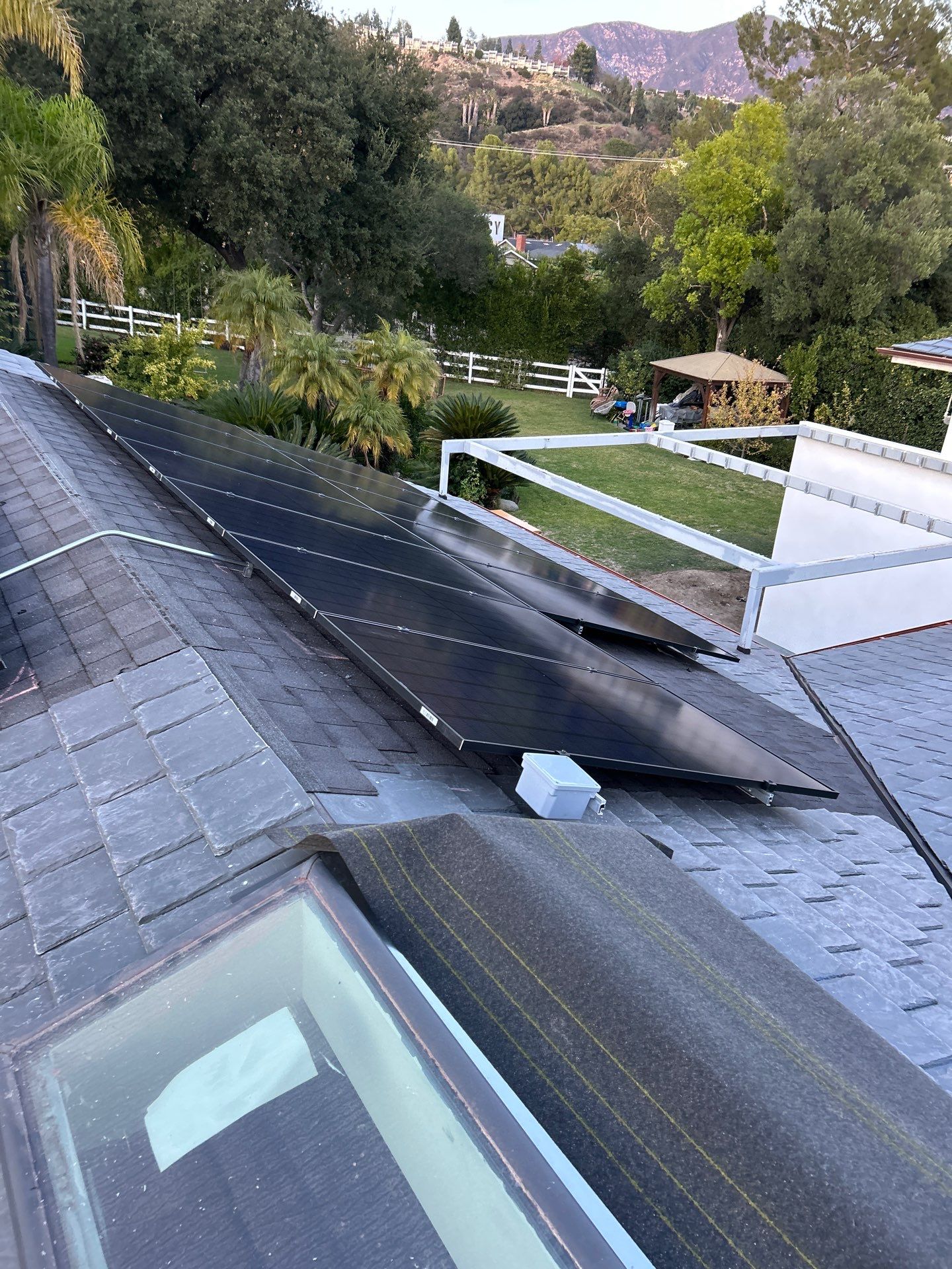 Project in La Cañada Flintridge by Solar Discovery