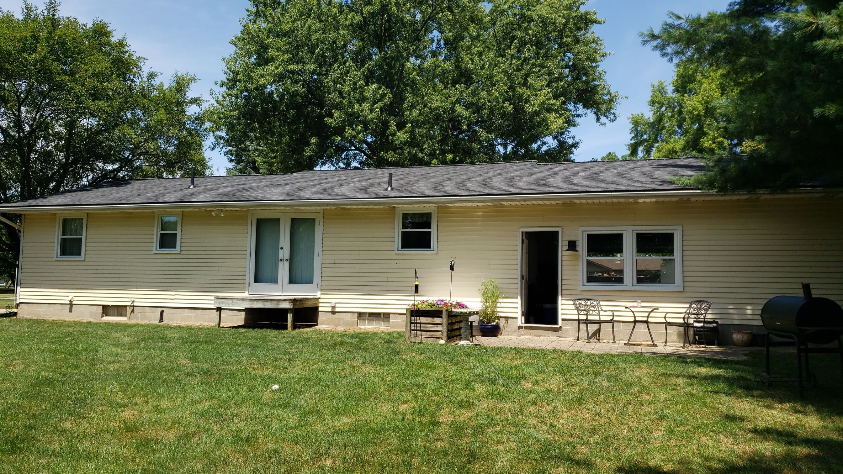 Atlas Pinnacle Pristine Color: Black Shadow Drip Edge: Black  by Eagle Eye Roofing