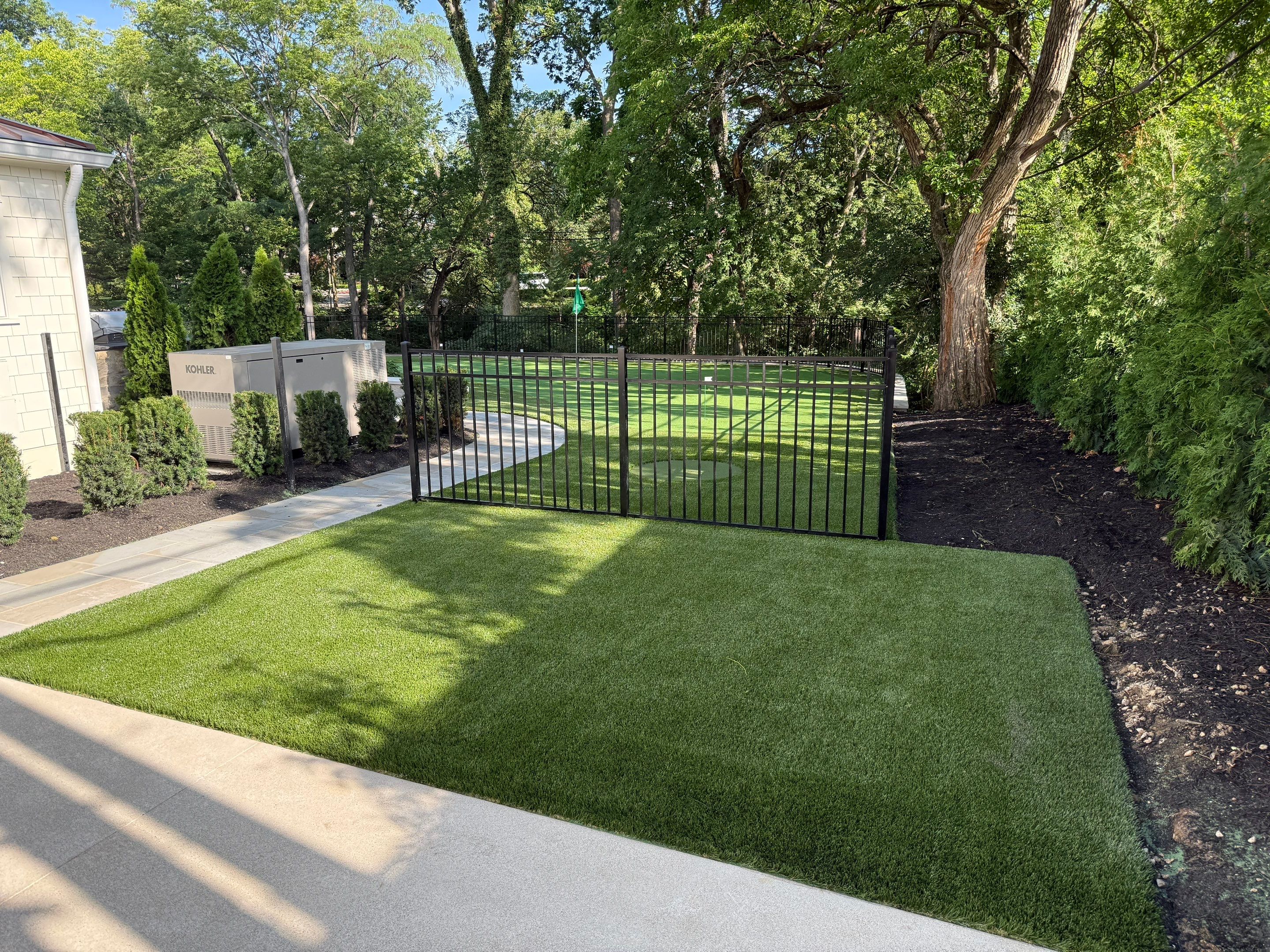 Residential Luxury Golf Green in Upper Arlington, OH by Southwest Greens Midwest