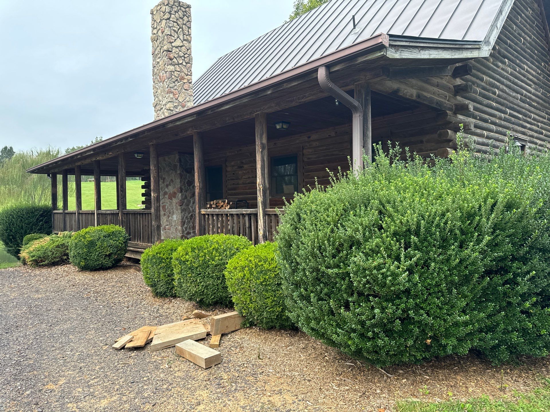Brent and Marilyn S.,  by Log and Timber Worx