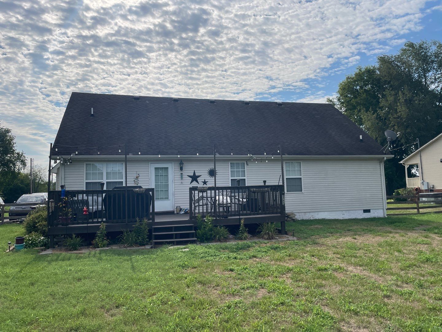 Residential Roofing Installation using Owens Corning Oakridge Roofing System by Undersun Roofing 
