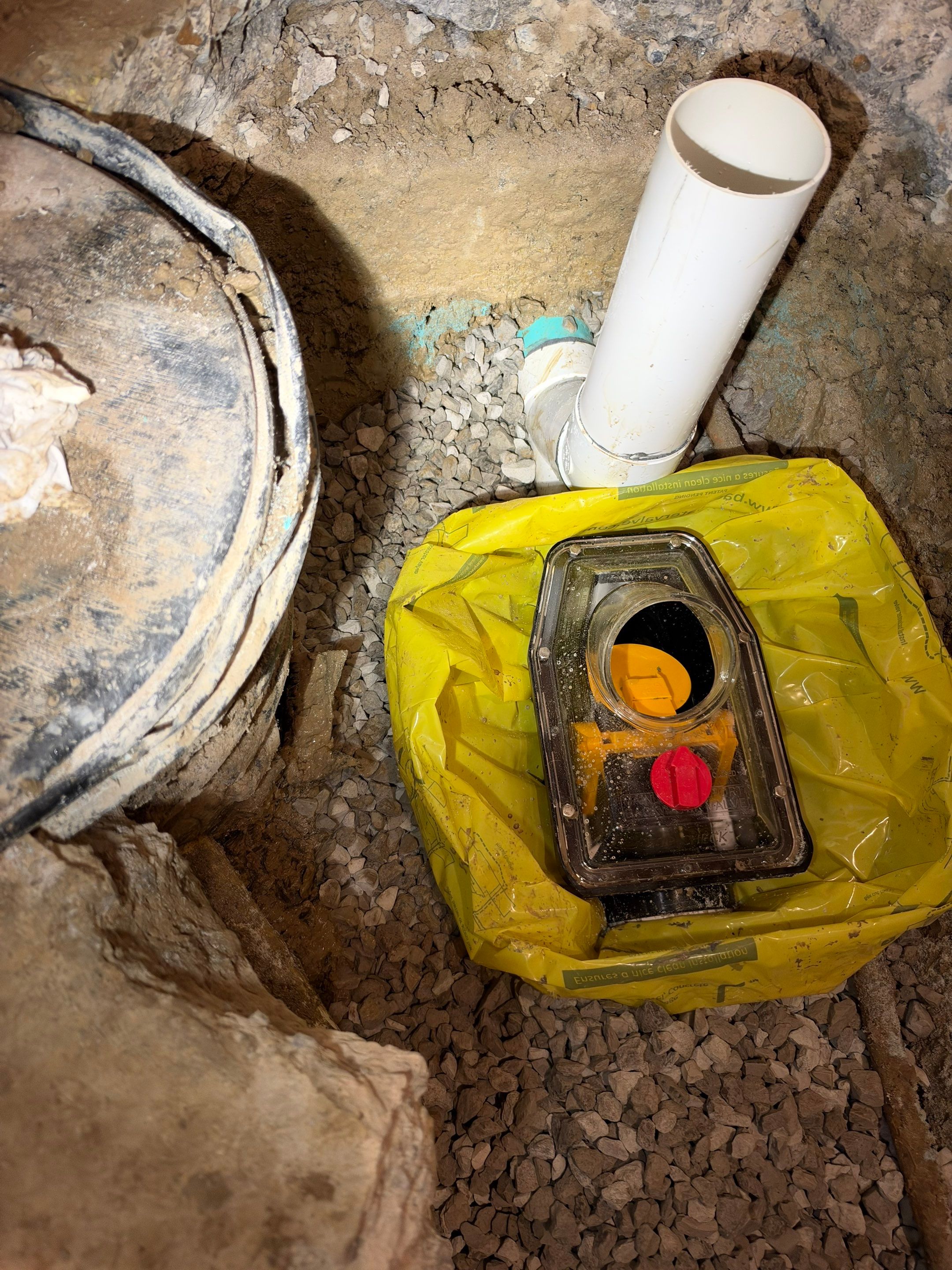 Backwater valve and sump pump  in Toronto, ON by Canada Waterproofers Inc