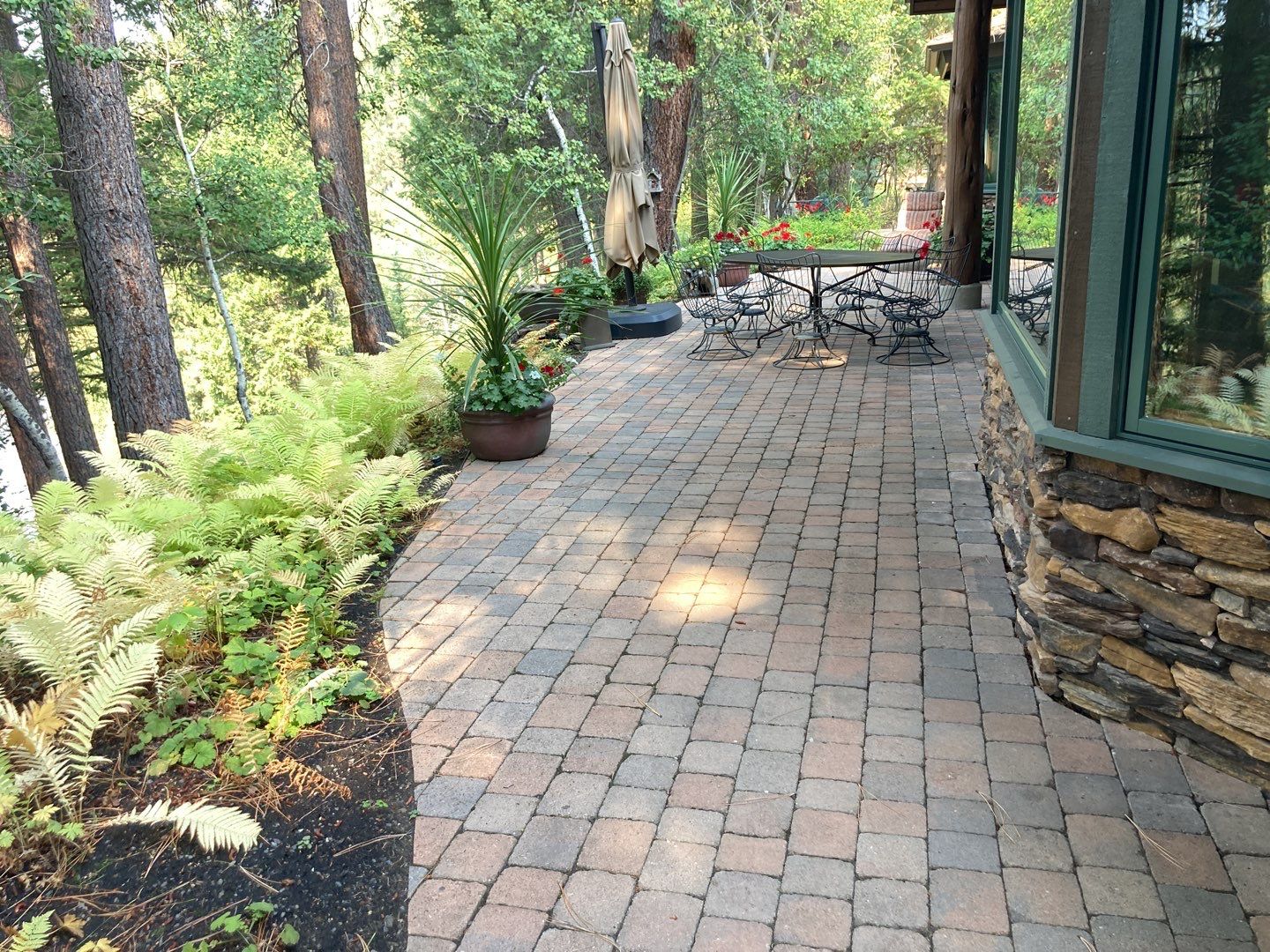 Two story new build gets a CertainTeed Landmark roof in Shenandoah  by ID Roofing LLC