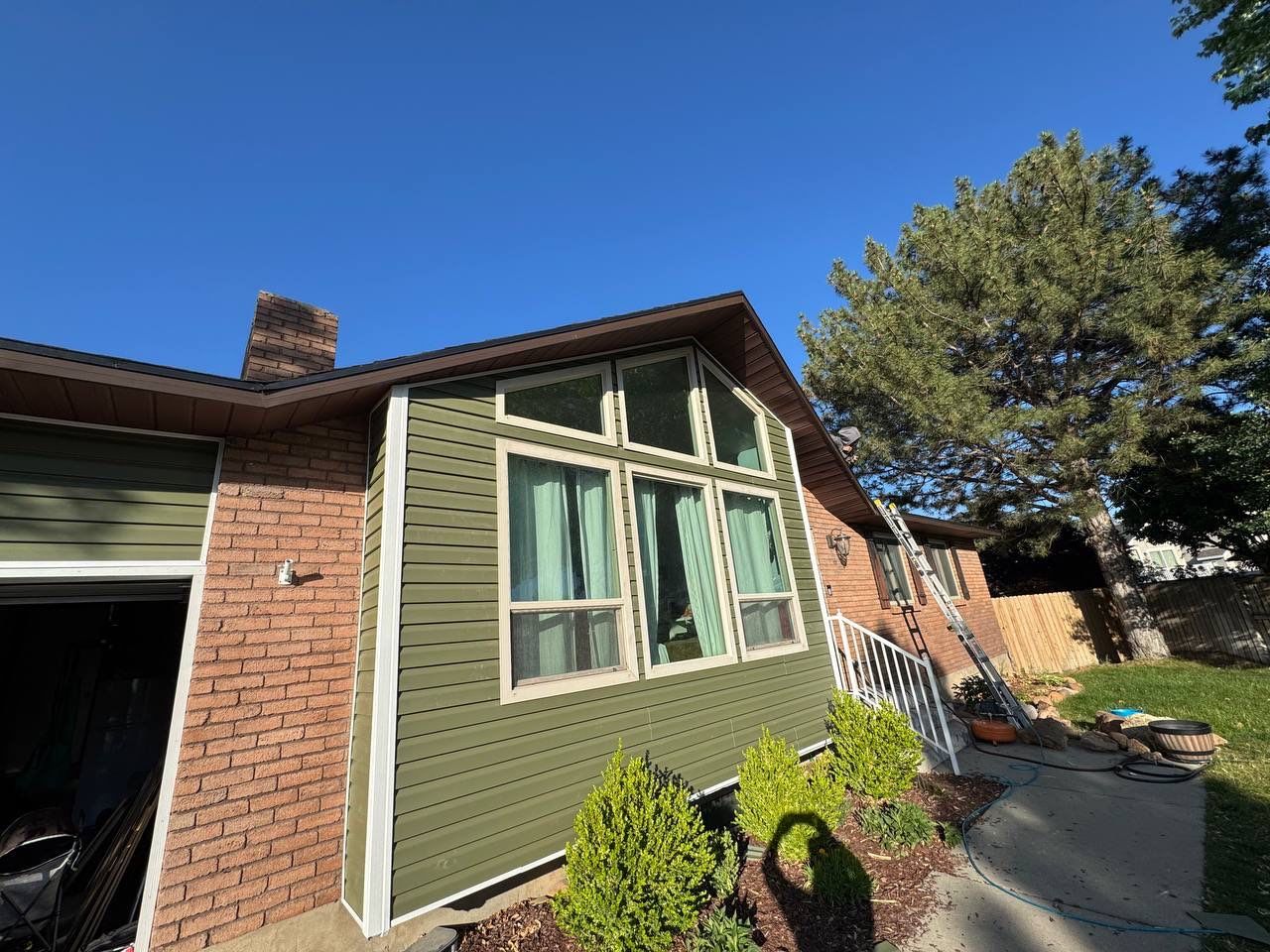 Orem | Premium Vinyl Upgrade & Hardie Accents | Musket Brown & Arctic White by Ideal Siding Utah