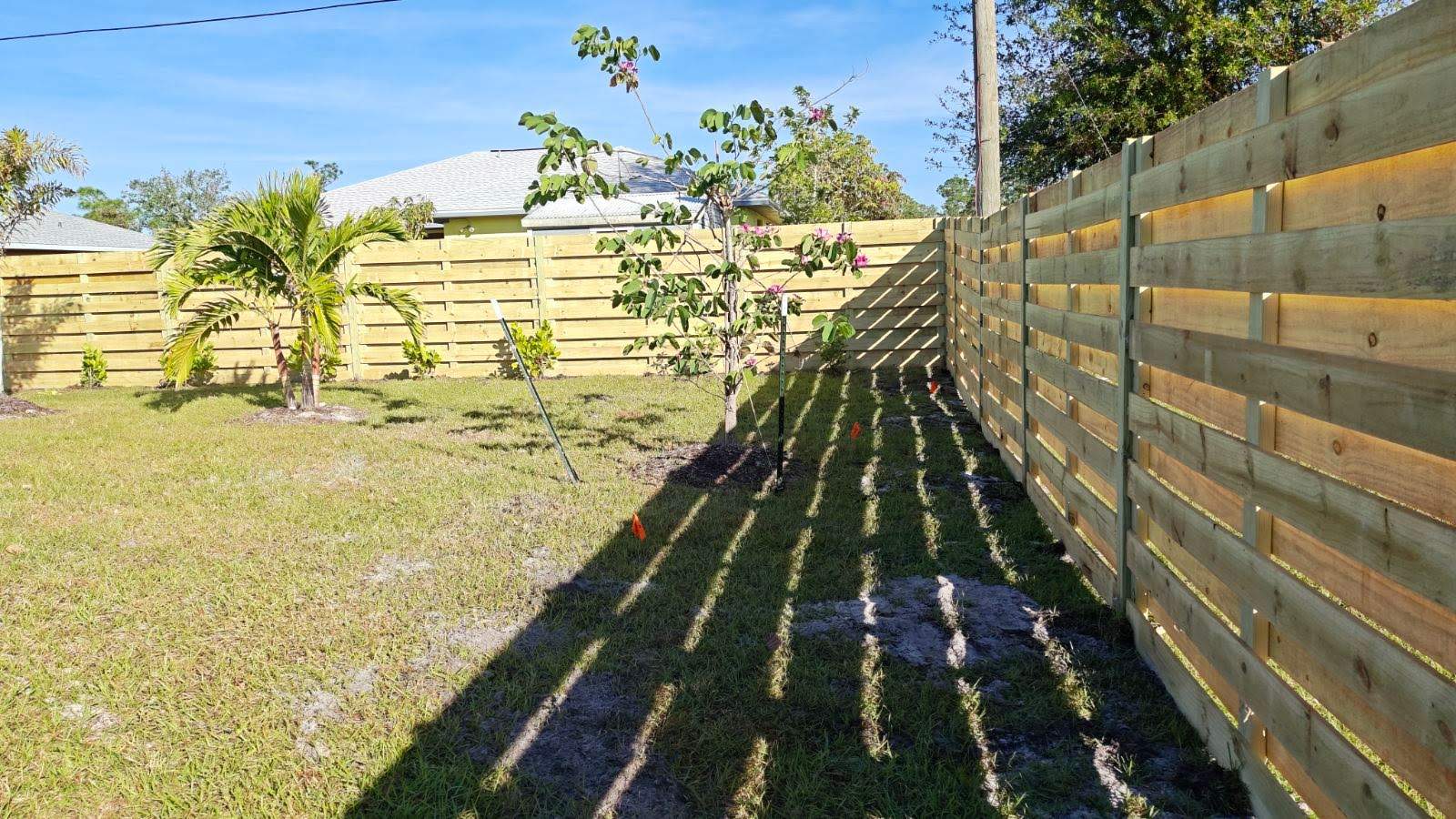 Horizontal Shadowbox Installation in Port Charlotte by True Fence LLC