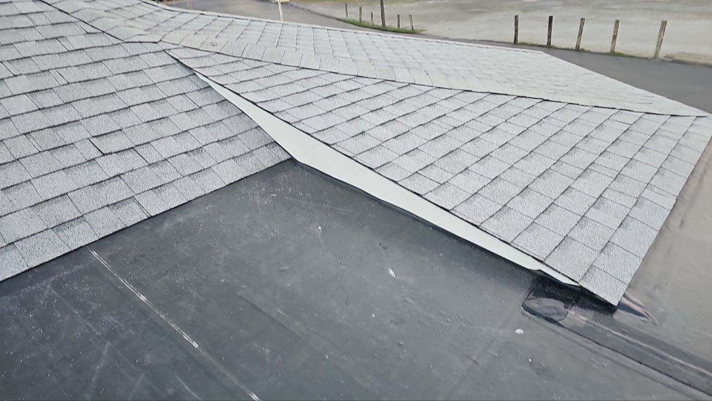 Atlas Pinnacle, Color, Oyster Shell, Drip Edge, Color, White by Eagle Eye Roofing