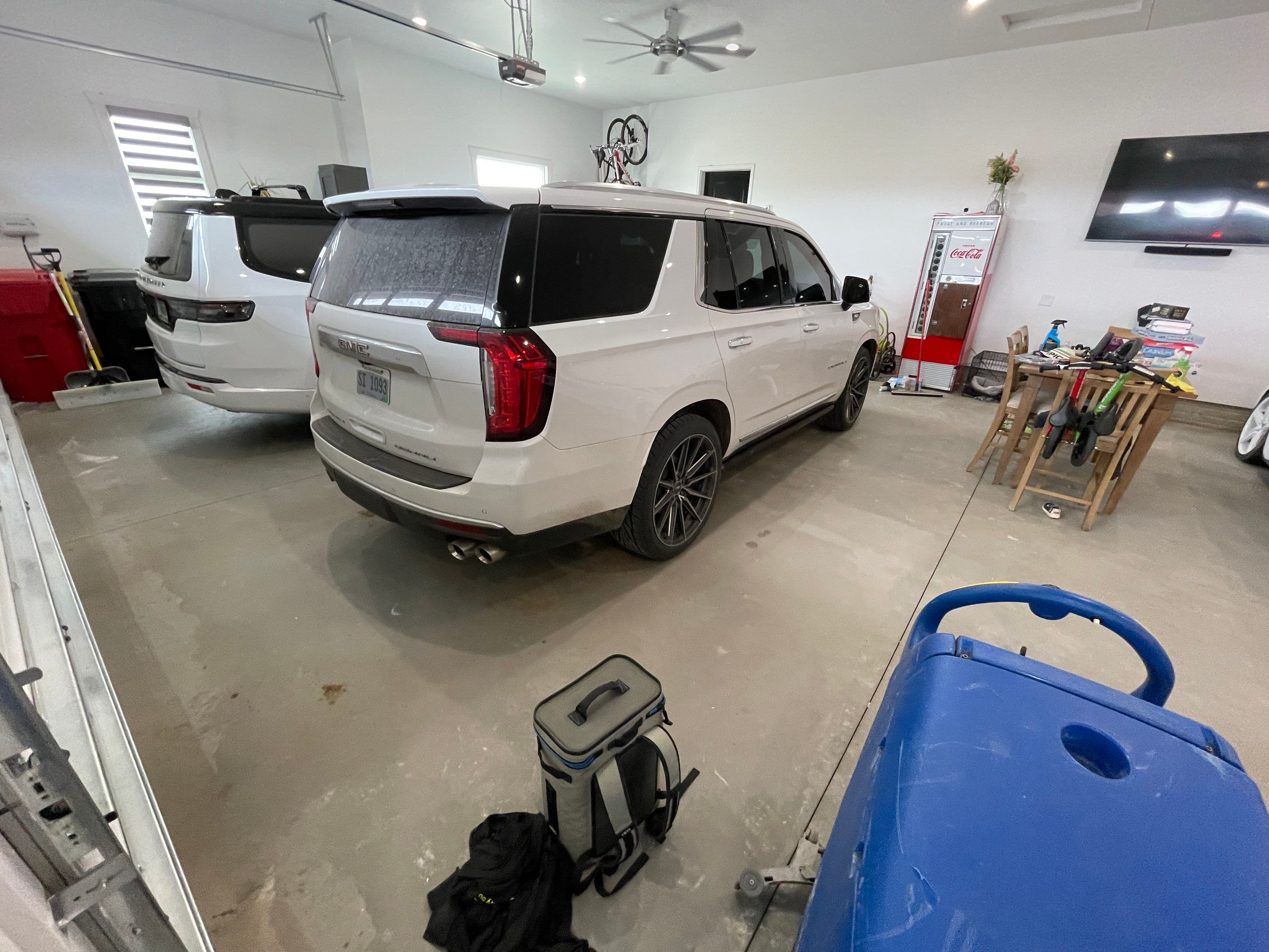 Gravel Flake Garage Floor Coating in Yankton by Select Painting, Coatings & Garage Cabinets