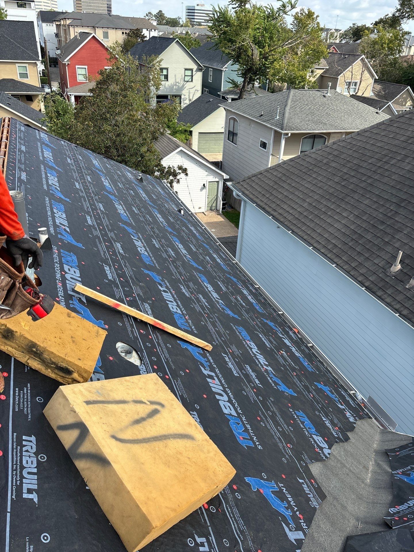 Residential Roofing Installation using Owen's Corning Duration (Lifetime) Shingles by Roof Repair Company