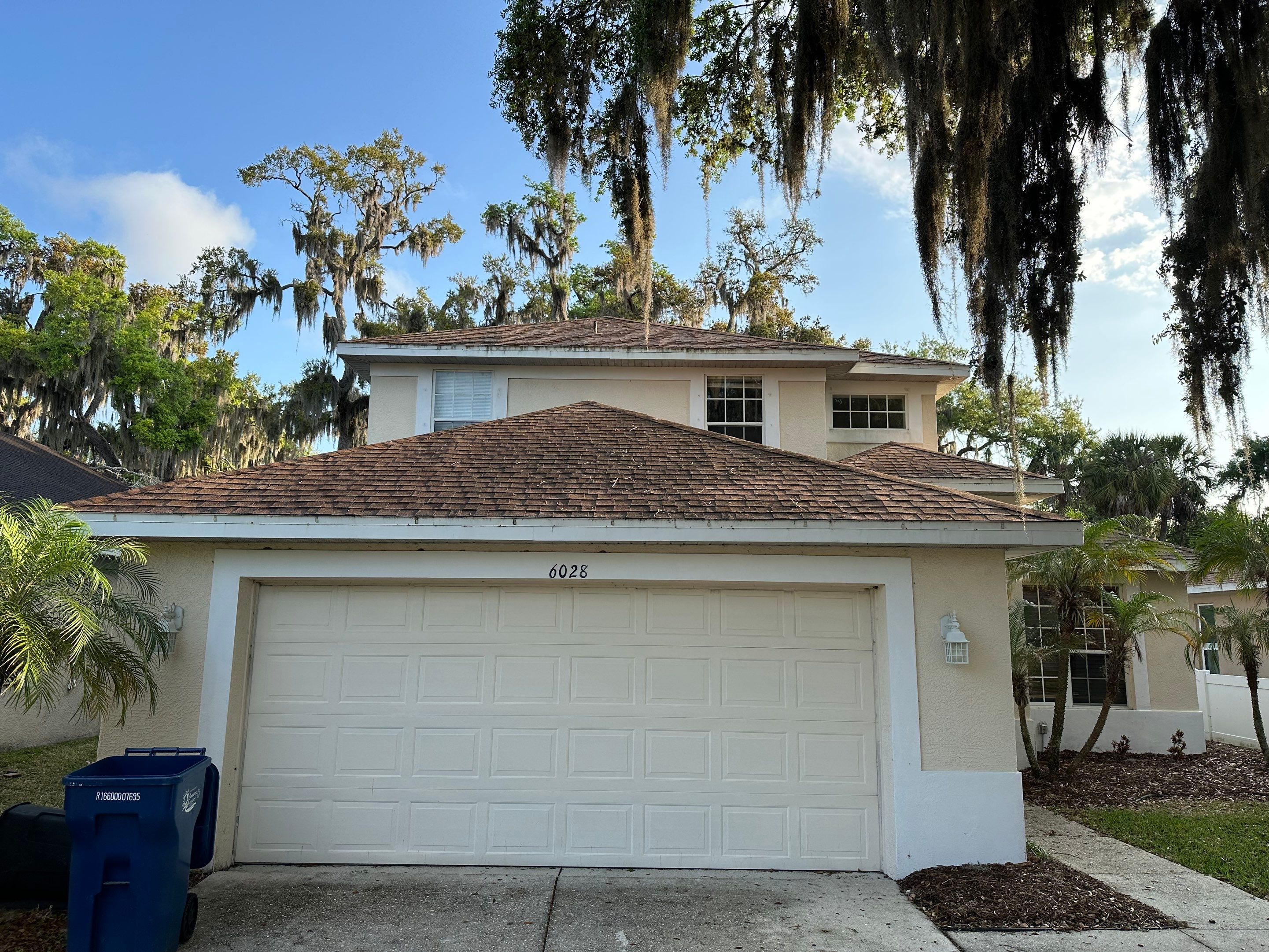 House Wash, Vinyl Fence, Patio, Driveway & Sidewalk Cleaning in Oakley Place, Ellenton, FL | Sunshine AquaWash by Sunshine AquaWash