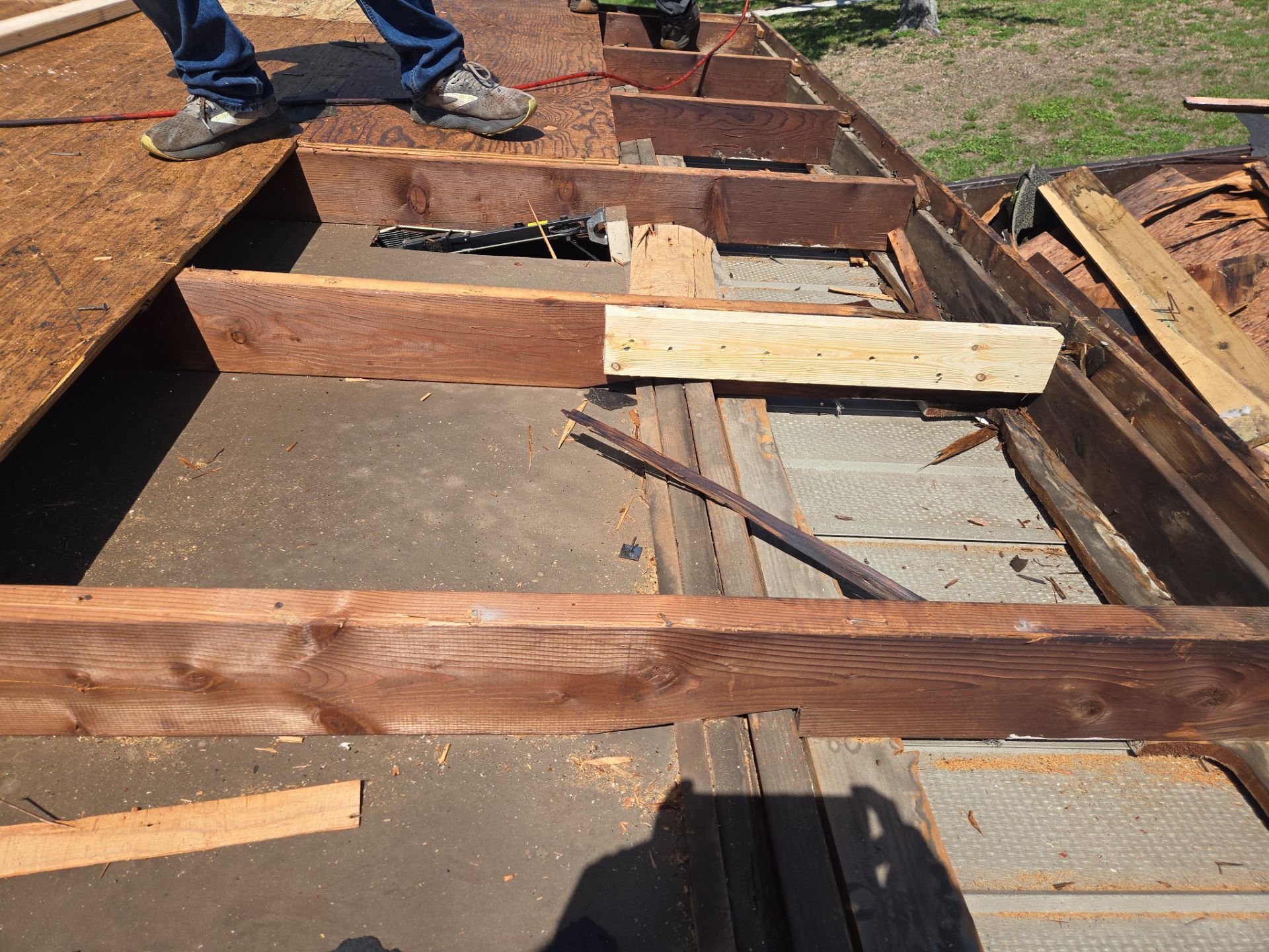 Project in St. Petersburg 33702 by Mitchell Roofing Company LLC 