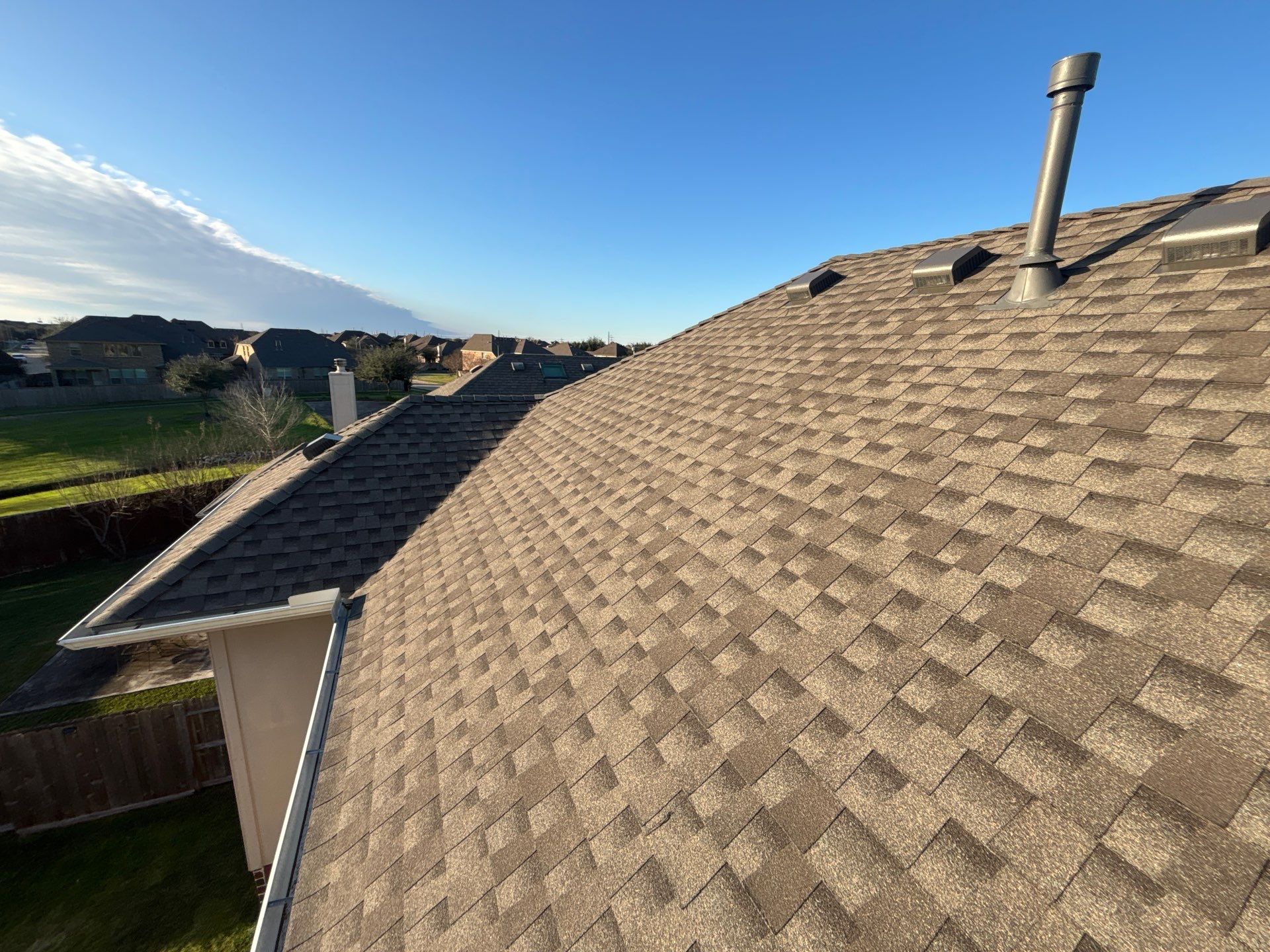GAF HDZ - Weathered Wood by Elite Roofing LLC