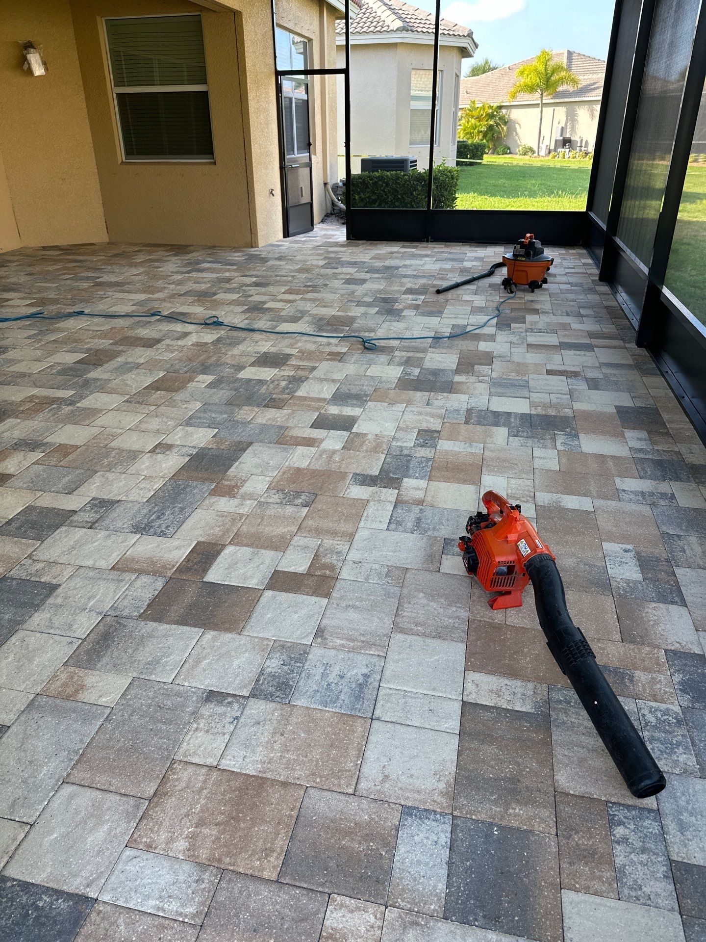 Paver Cleaning and Sealing in Wimauma Valencia Lakes by Supreme Paver Experts