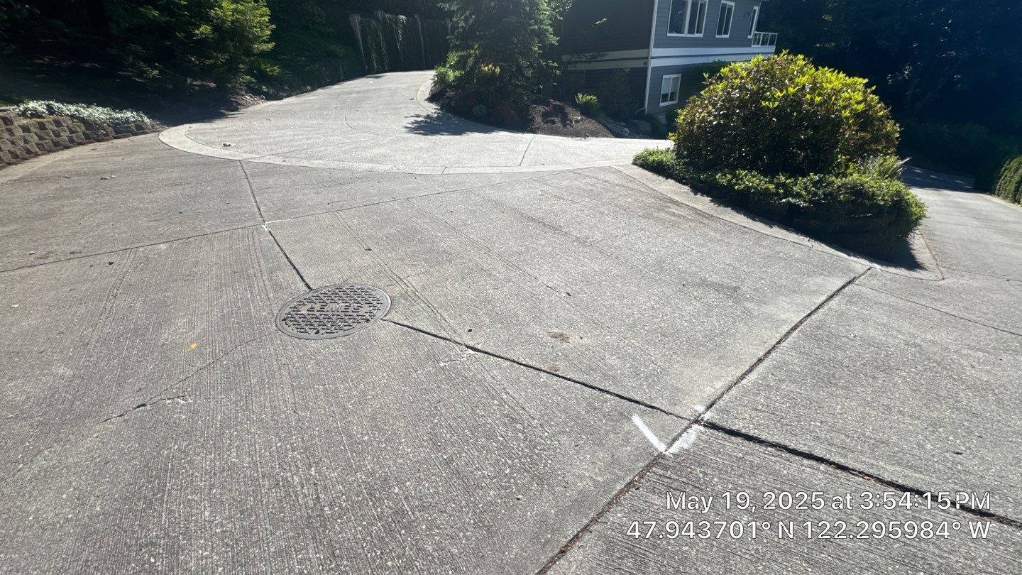 Concrete Driveway Patch Repair | Mukilteo  by Jireh Asphalt & Concrete Inc 