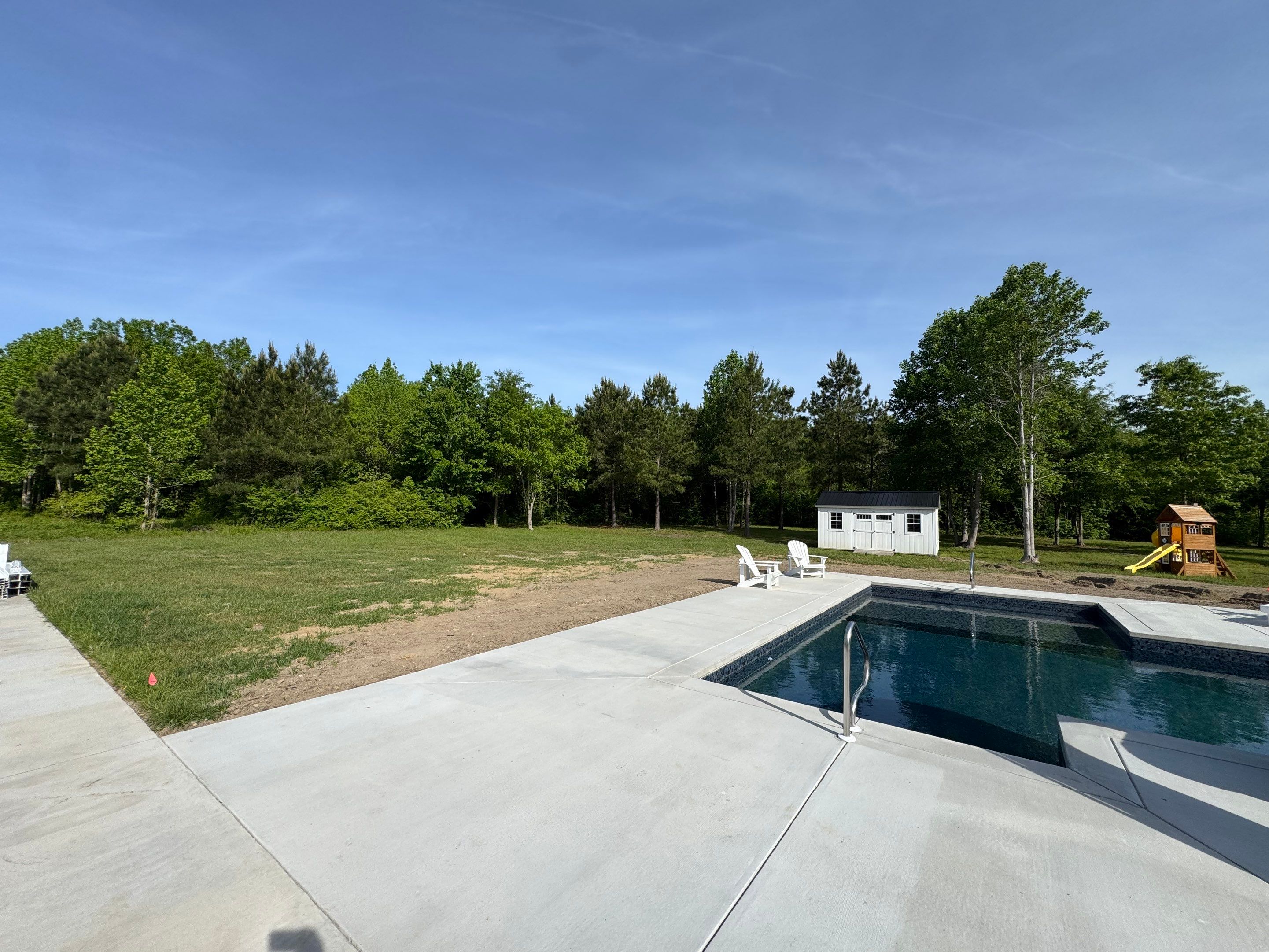 Sleek & Secure by Tidewater Fence