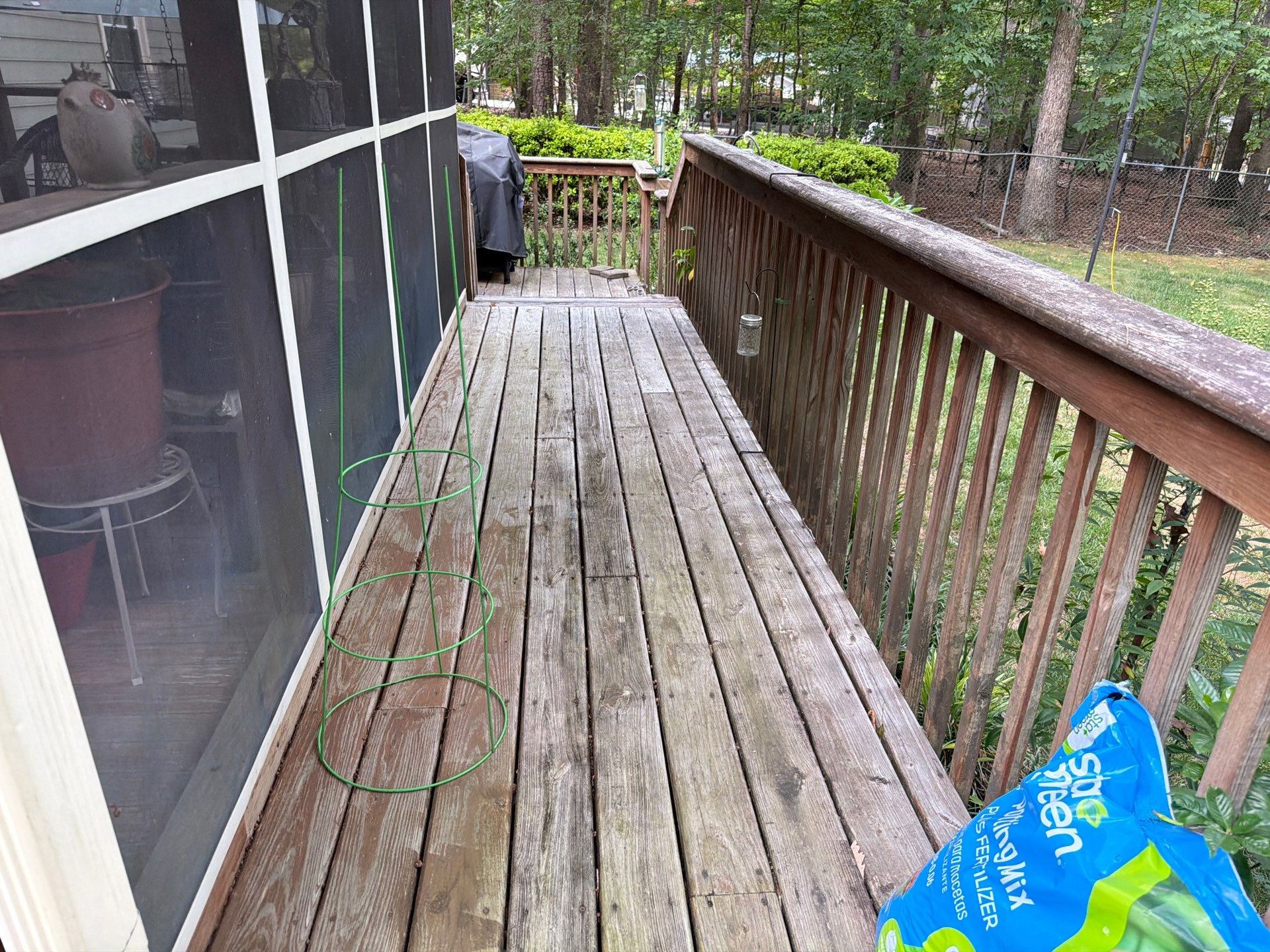 Deck using Wood Sealant by DuraSeal