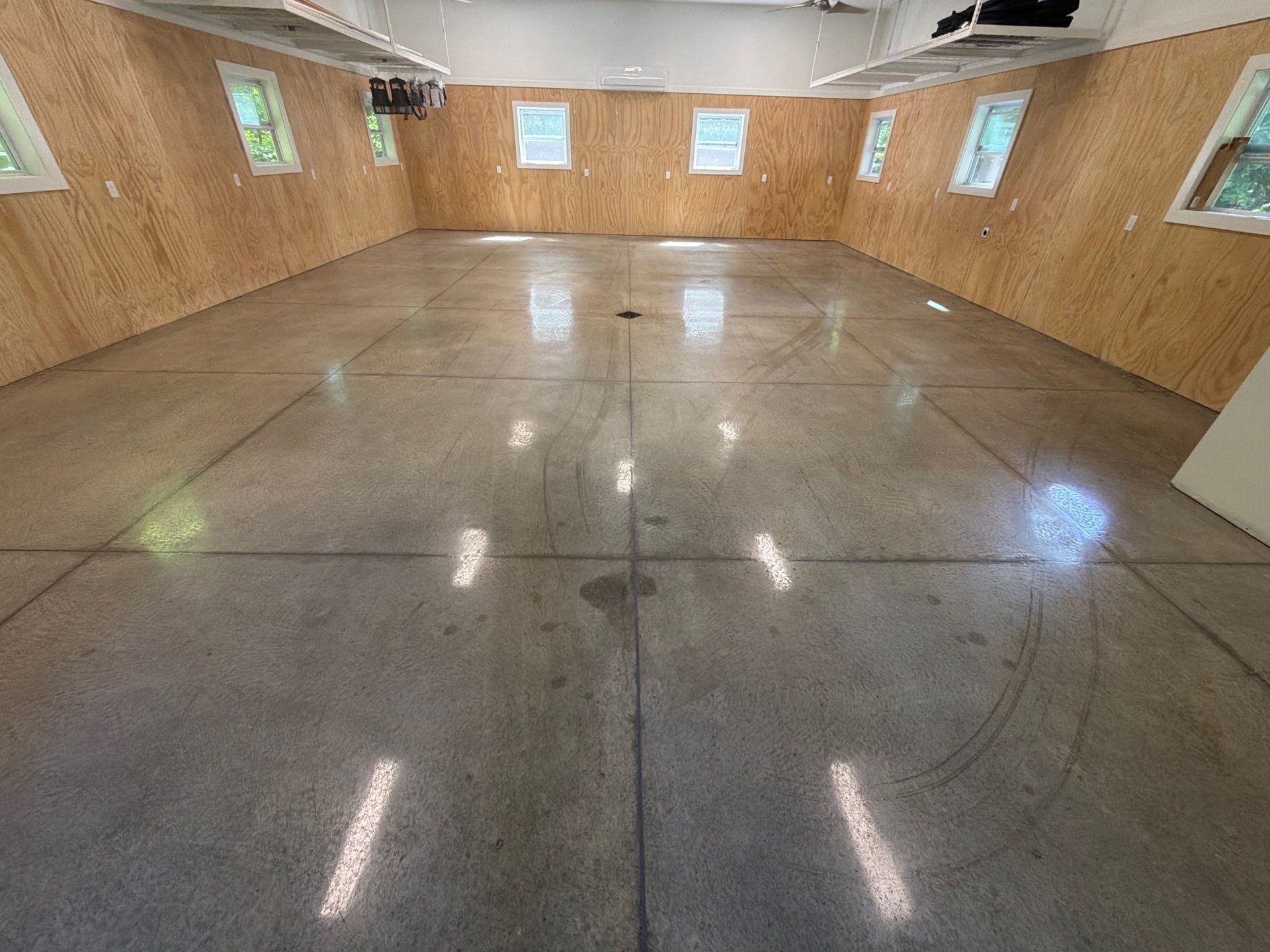 Garage Epoxy Floor Installation and Concrete Surface Polishing in Shelby by Gordon Painting