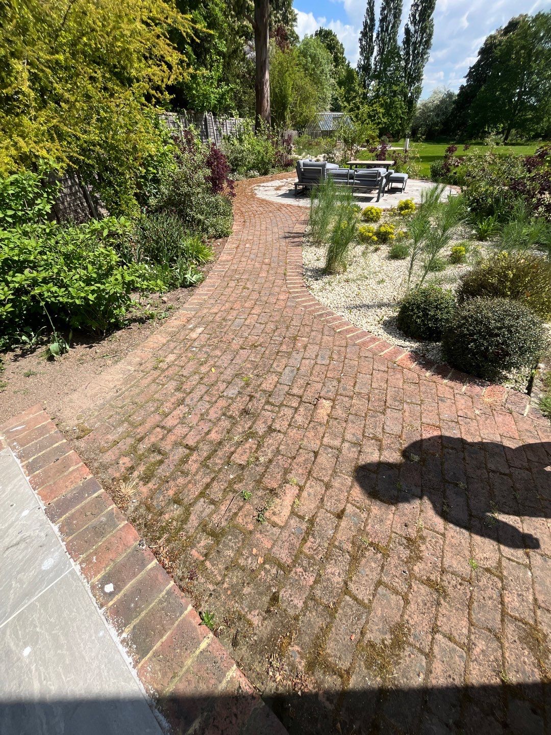Patio - Walkways - Render Cleaning Surrey by Ges Exterior Cleaning ltd