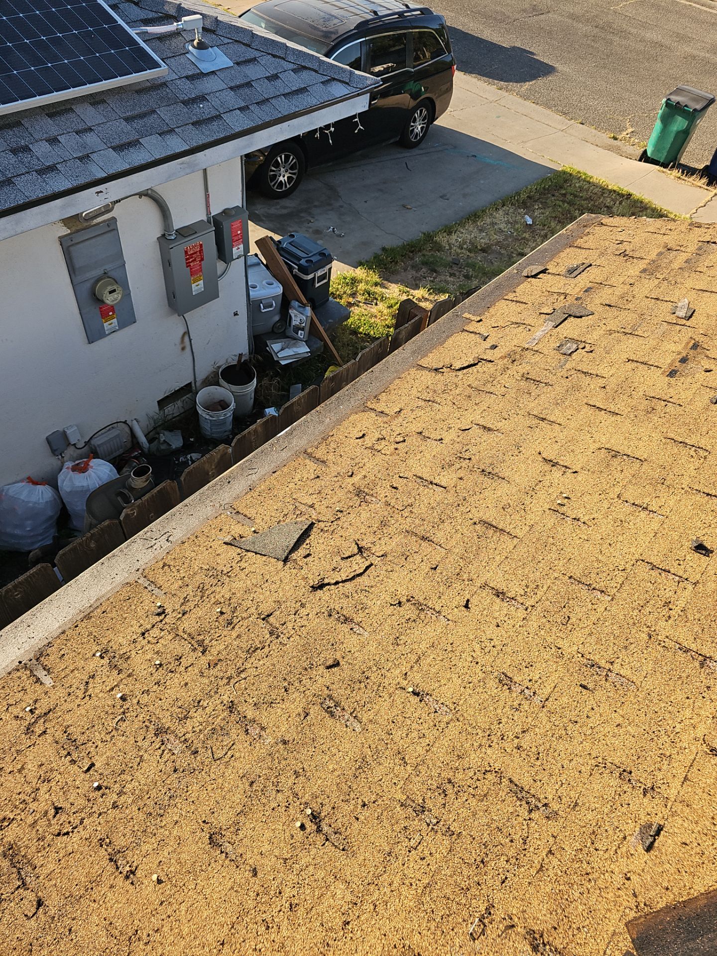 Ridge St Winton CA  by Econo Roofing